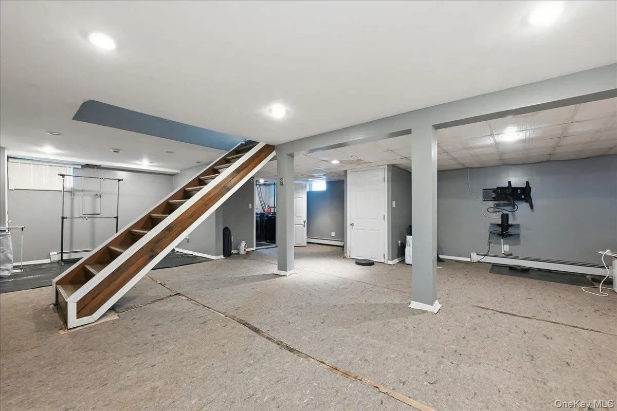 439 39th Street, Babylon, NY, 4 Bedrooms Bedrooms, 9 Rooms Rooms,3 BathroomsBathrooms,Residential,For Rent,39th,0,1054115 439 39th Street, Babylon, NY, 4 Bedrooms Bedrooms, 9 Rooms Rooms,3 BathroomsBathrooms,Residential,For Rent,39th,0,1054115