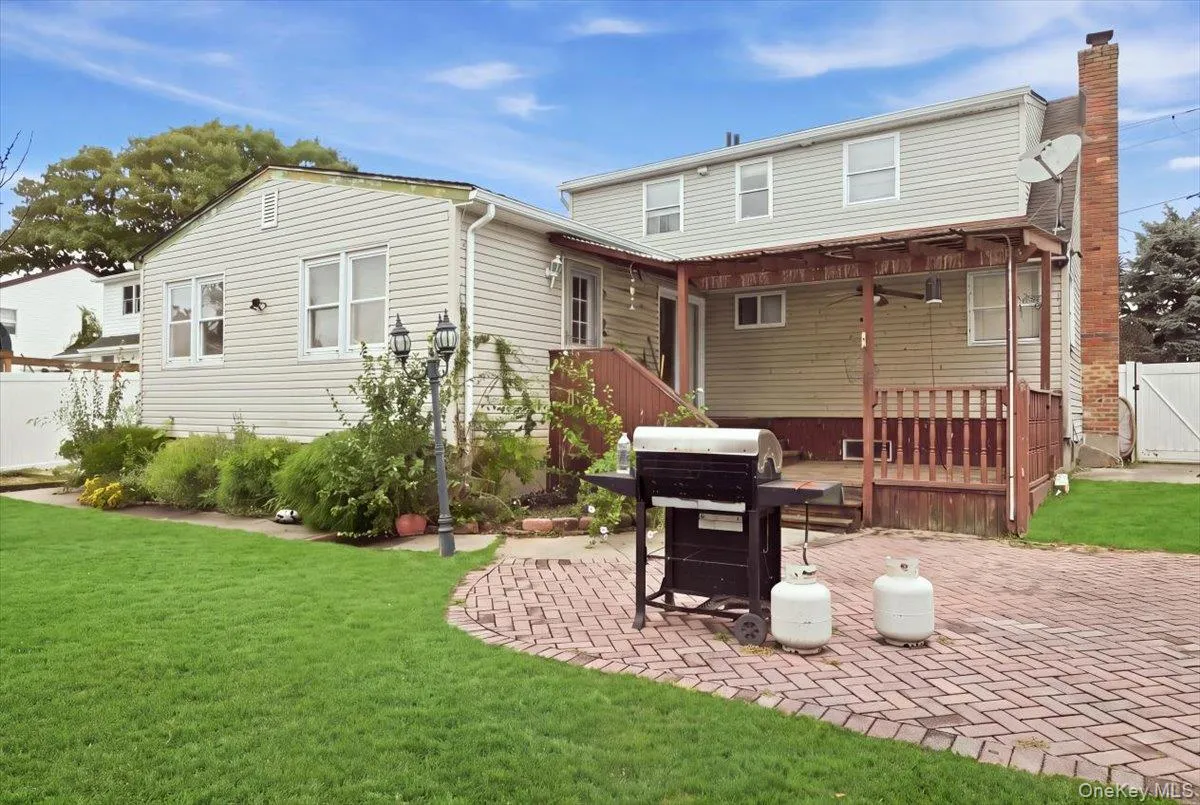 439 39th Street, Babylon, NY, 4 Bedrooms Bedrooms, 9 Rooms Rooms,3 BathroomsBathrooms,Residential,For Rent,39th,0,1054115 439 39th Street, Babylon, NY, 4 Bedrooms Bedrooms, 9 Rooms Rooms,3 BathroomsBathrooms,Residential,For Rent,39th,0,1054115