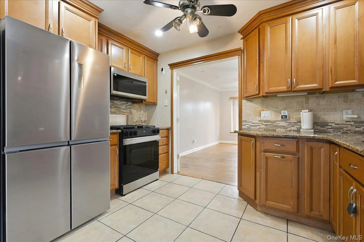439 39th Street, Babylon, NY, 4 Bedrooms Bedrooms, 9 Rooms Rooms,3 BathroomsBathrooms,Residential,For Rent,39th,0,1054115 439 39th Street, Babylon, NY, 4 Bedrooms Bedrooms, 9 Rooms Rooms,3 BathroomsBathrooms,Residential,For Rent,39th,0,1054115