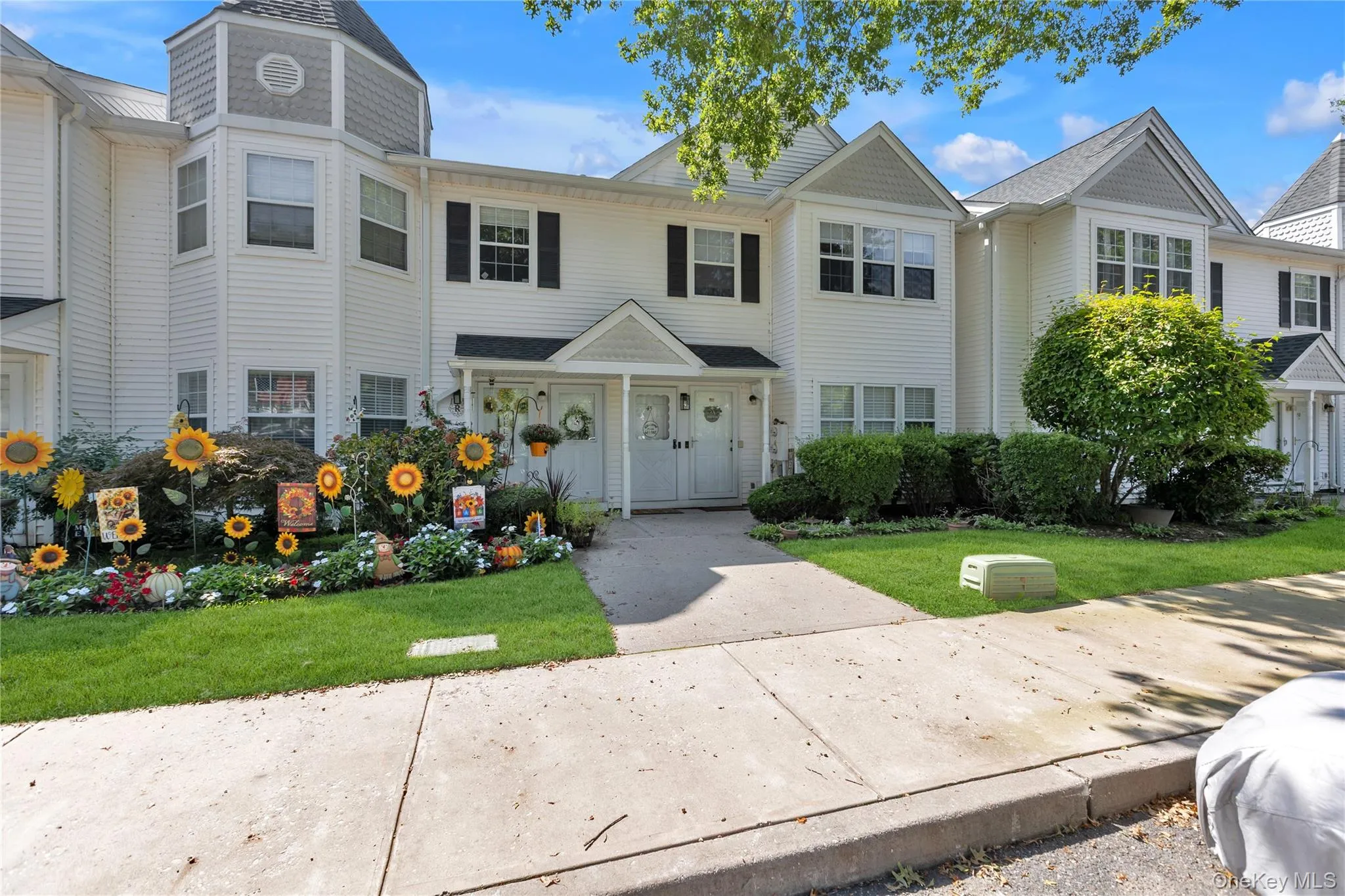 45 Country View Lane, Brookhaven, NY, 2 Bedrooms Bedrooms, 5 Rooms Rooms,1 BathroomBathrooms,Residential,For Rent,Country View,0,1054117 45 Country View Lane, Brookhaven, NY, 2 Bedrooms Bedrooms, 5 Rooms Rooms,1 BathroomBathrooms,Residential,For Rent,Country View,0,1054117