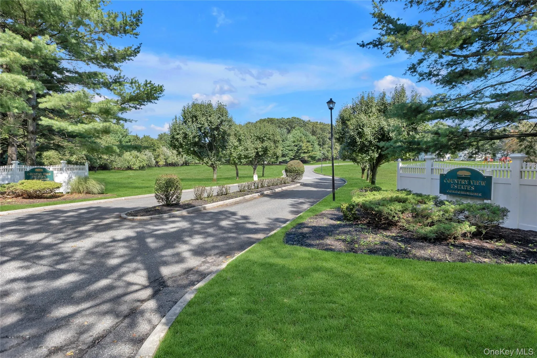 45 Country View Lane, Brookhaven, NY, 2 Bedrooms Bedrooms, 5 Rooms Rooms,1 BathroomBathrooms,Residential,For Rent,Country View,0,1054117 45 Country View Lane, Brookhaven, NY, 2 Bedrooms Bedrooms, 5 Rooms Rooms,1 BathroomBathrooms,Residential,For Rent,Country View,0,1054117