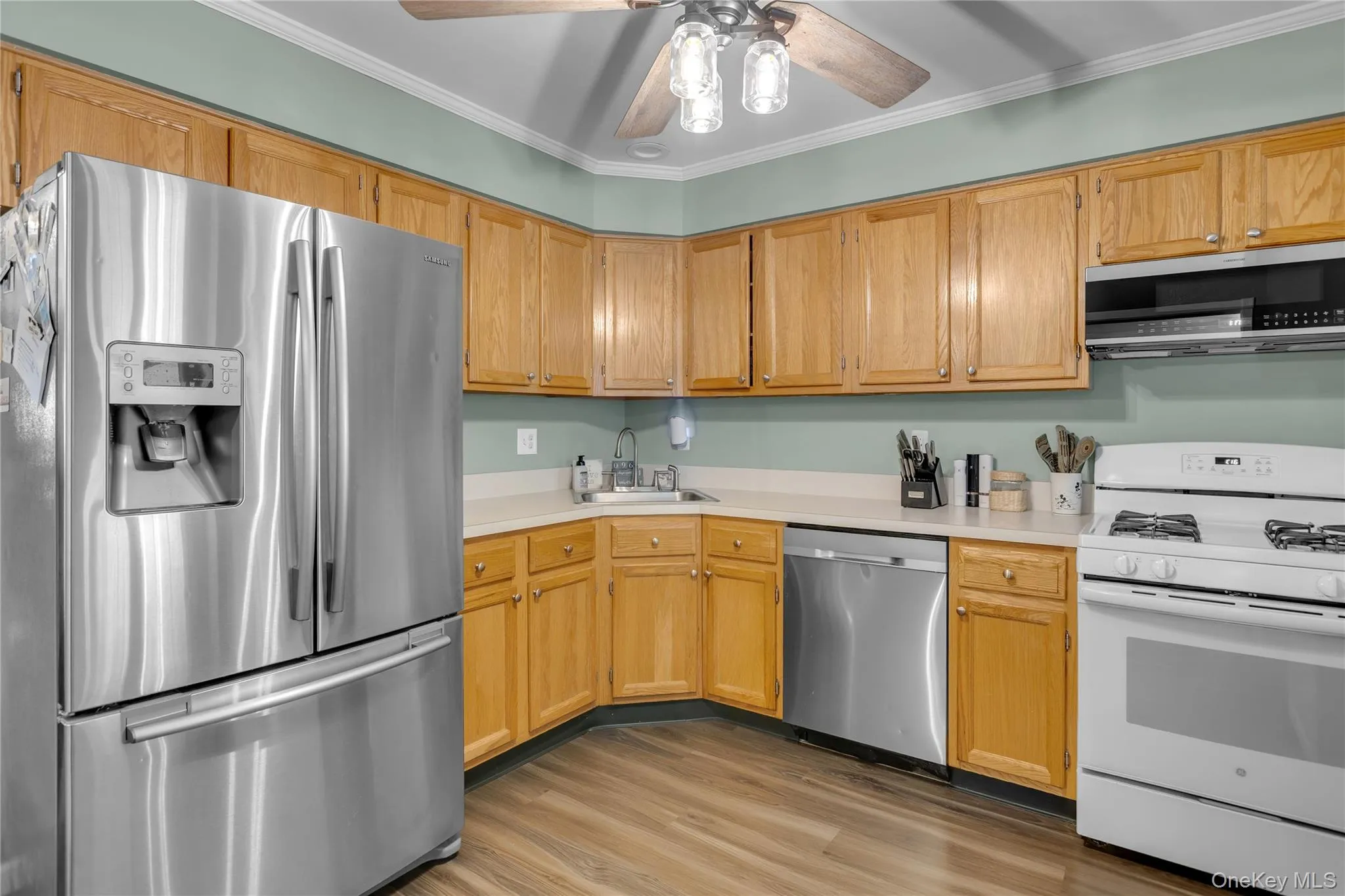 45 Country View Lane, Brookhaven, NY, 2 Bedrooms Bedrooms, 5 Rooms Rooms,1 BathroomBathrooms,Residential,For Rent,Country View,0,1054117 45 Country View Lane, Brookhaven, NY, 2 Bedrooms Bedrooms, 5 Rooms Rooms,1 BathroomBathrooms,Residential,For Rent,Country View,0,1054117