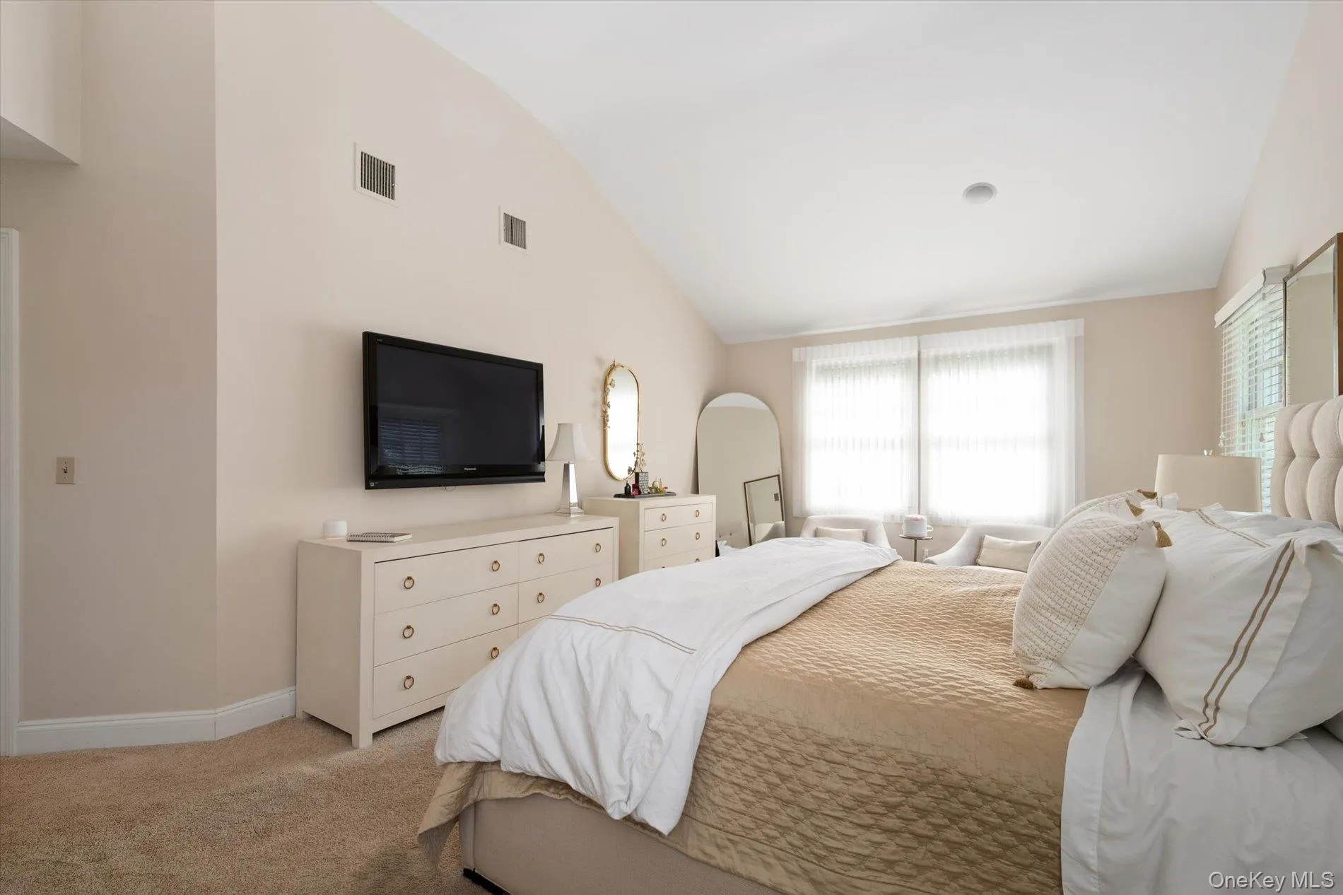 6 Maize Court, Huntington, NY, 5 Bedrooms Bedrooms, 10 Rooms Rooms,3 BathroomsBathrooms,Residential,For Rent,Maize,0,1054118 6 Maize Court, Huntington, NY, 5 Bedrooms Bedrooms, 10 Rooms Rooms,3 BathroomsBathrooms,Residential,For Rent,Maize,0,1054118