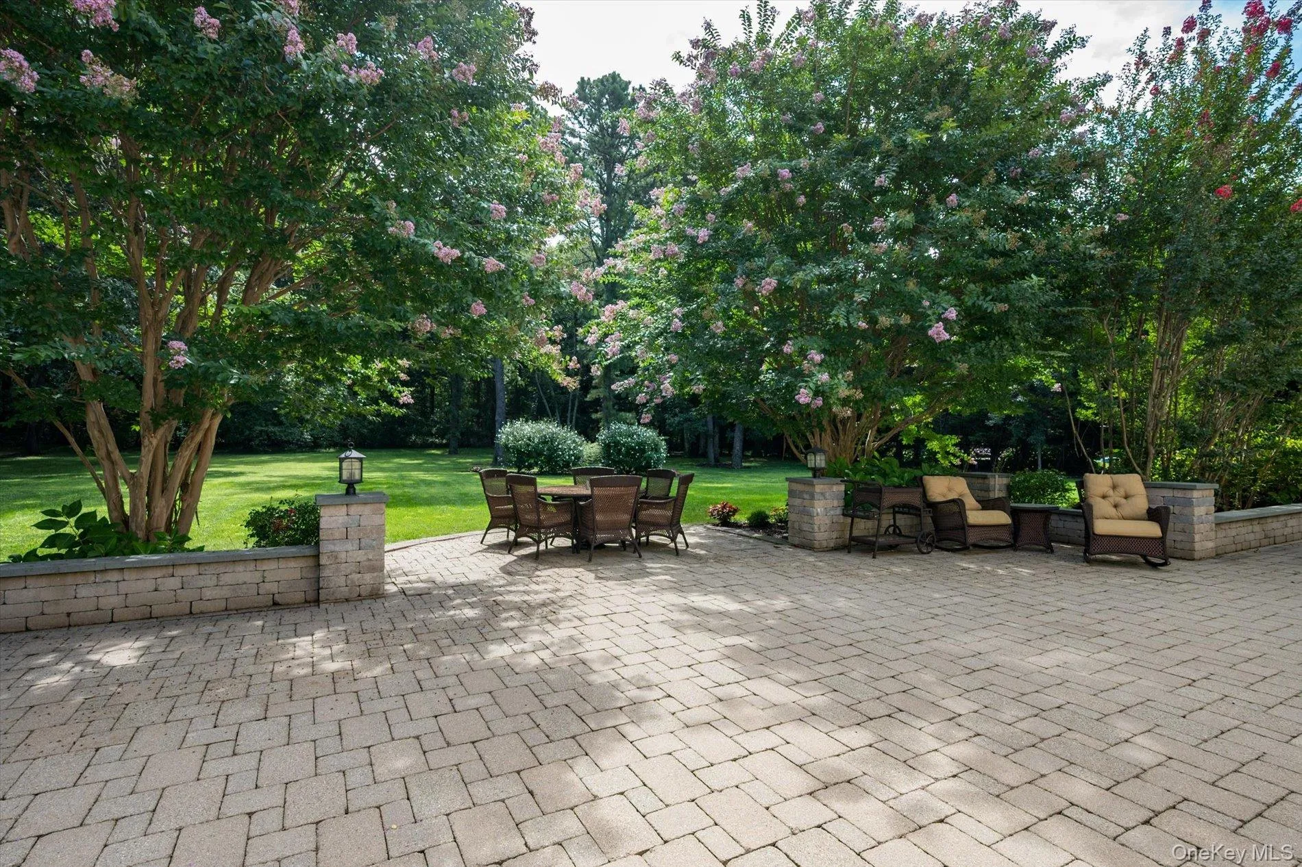 6 Maize Court, Huntington, NY, 5 Bedrooms Bedrooms, 10 Rooms Rooms,3 BathroomsBathrooms,Residential,For Rent,Maize,0,1054118 6 Maize Court, Huntington, NY, 5 Bedrooms Bedrooms, 10 Rooms Rooms,3 BathroomsBathrooms,Residential,For Rent,Maize,0,1054118