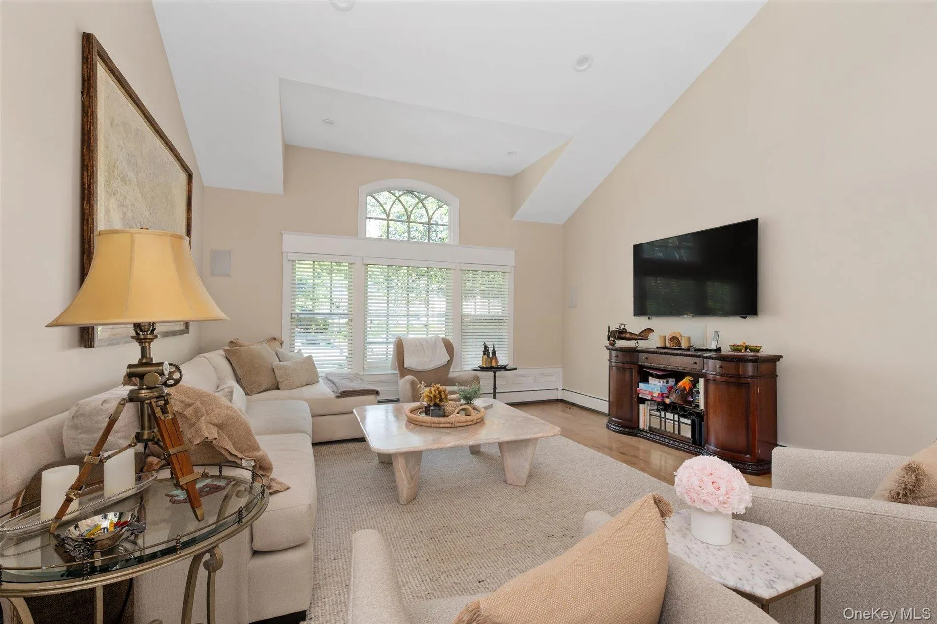 6 Maize Court, Huntington, NY, 5 Bedrooms Bedrooms, 10 Rooms Rooms,3 BathroomsBathrooms,Residential,For Rent,Maize,0,1054118 6 Maize Court, Huntington, NY, 5 Bedrooms Bedrooms, 10 Rooms Rooms,3 BathroomsBathrooms,Residential,For Rent,Maize,0,1054118