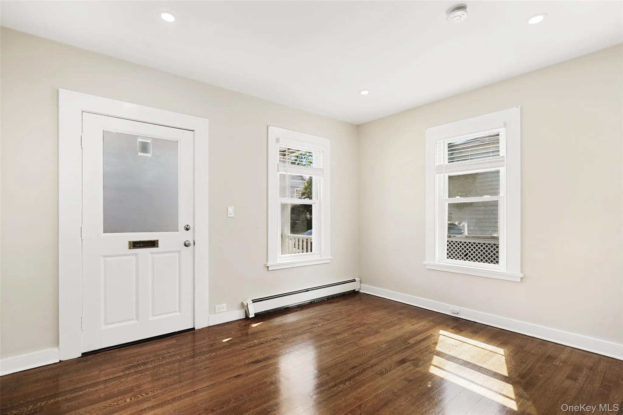 352 Willett Avenue, Rye Town, NY, 2 Bedroom Bedrooms, 5 Room Rooms,1 BathroomBathrooms,Residential Lease,For Rent,Willett,0,1054120 352 Willett Avenue, Rye Town, NY, 2 Bedroom Bedrooms, 5 Room Rooms,1 BathroomBathrooms,Residential Lease,For Rent,Willett,0,1054120