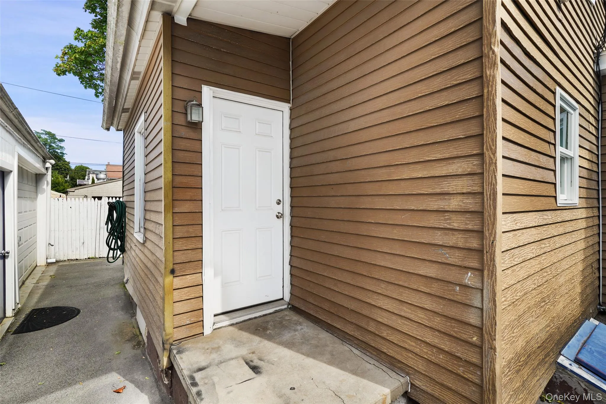 Kitchen Rear Entrance Kitchen Rear Entrance