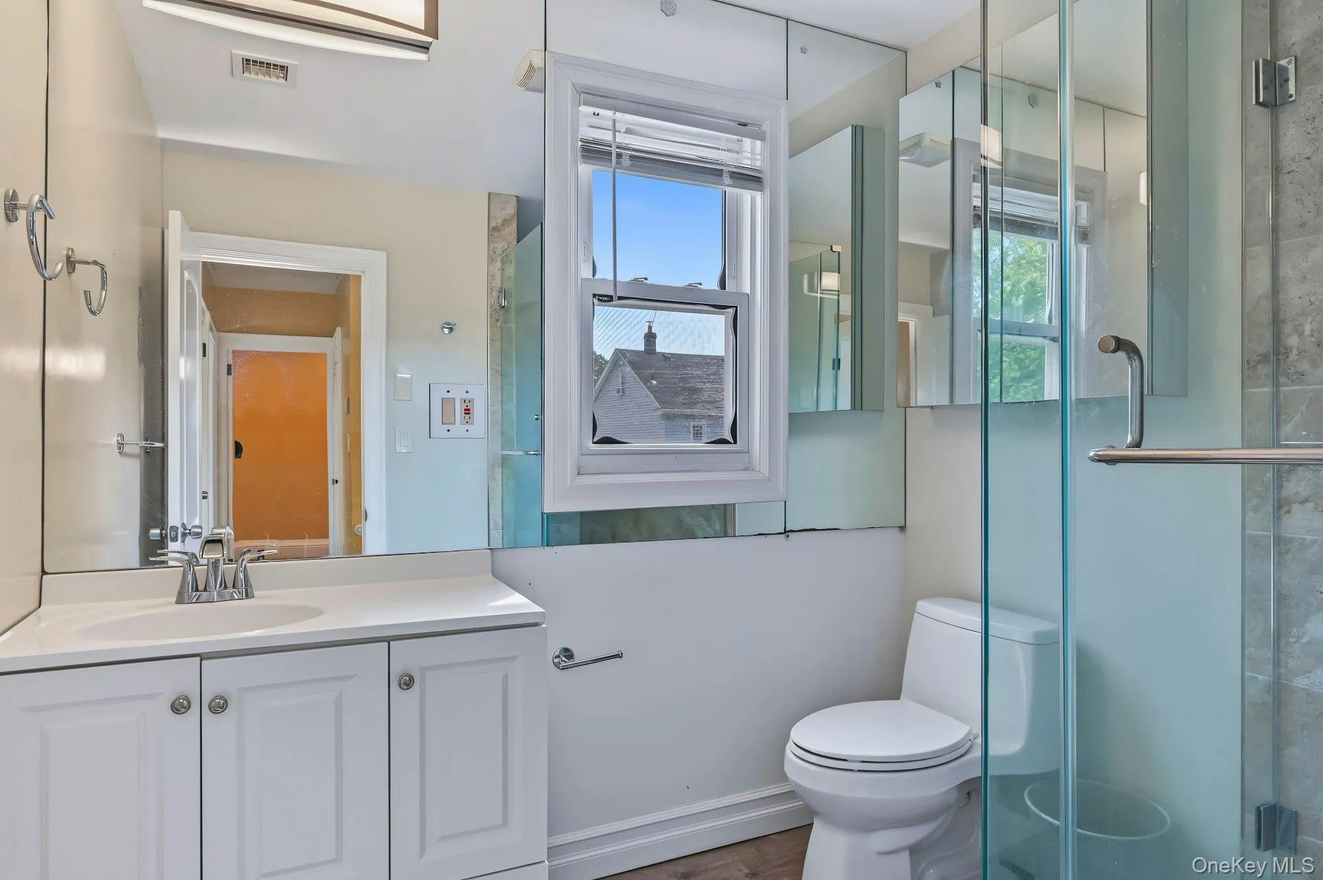258 Liberty Avenue, Hempstead, NY, 4 Bedrooms Bedrooms, 7 Rooms Rooms,1 BathroomBathrooms,Residential,For Rent,Liberty,0,1054123 258 Liberty Avenue, Hempstead, NY, 4 Bedrooms Bedrooms, 7 Rooms Rooms,1 BathroomBathrooms,Residential,For Rent,Liberty,0,1054123