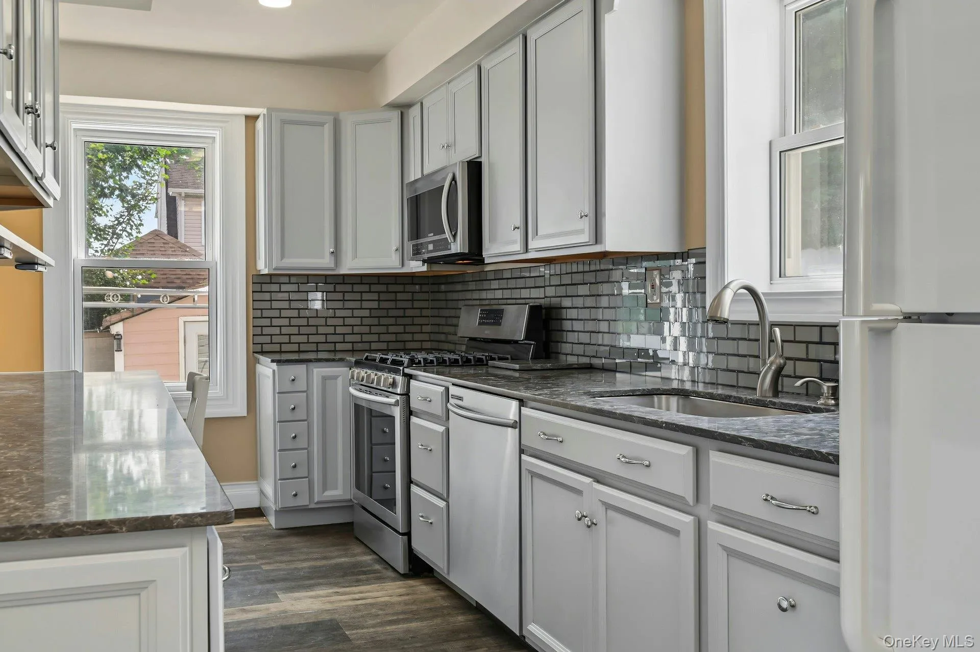 258 Liberty Avenue, Hempstead, NY, 4 Bedrooms Bedrooms, 7 Rooms Rooms,1 BathroomBathrooms,Residential,For Rent,Liberty,0,1054123 258 Liberty Avenue, Hempstead, NY, 4 Bedrooms Bedrooms, 7 Rooms Rooms,1 BathroomBathrooms,Residential,For Rent,Liberty,0,1054123