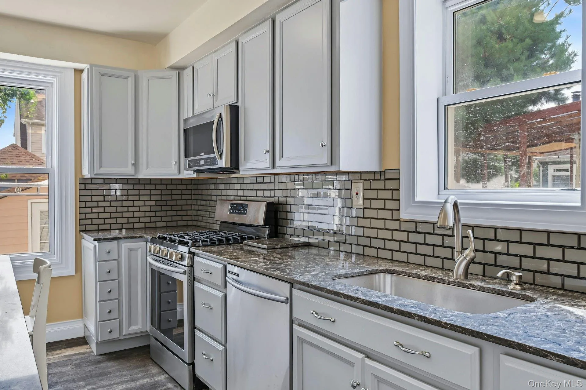 258 Liberty Avenue, Hempstead, NY, 4 Bedrooms Bedrooms, 7 Rooms Rooms,1 BathroomBathrooms,Residential,For Rent,Liberty,0,1054123 258 Liberty Avenue, Hempstead, NY, 4 Bedrooms Bedrooms, 7 Rooms Rooms,1 BathroomBathrooms,Residential,For Rent,Liberty,0,1054123