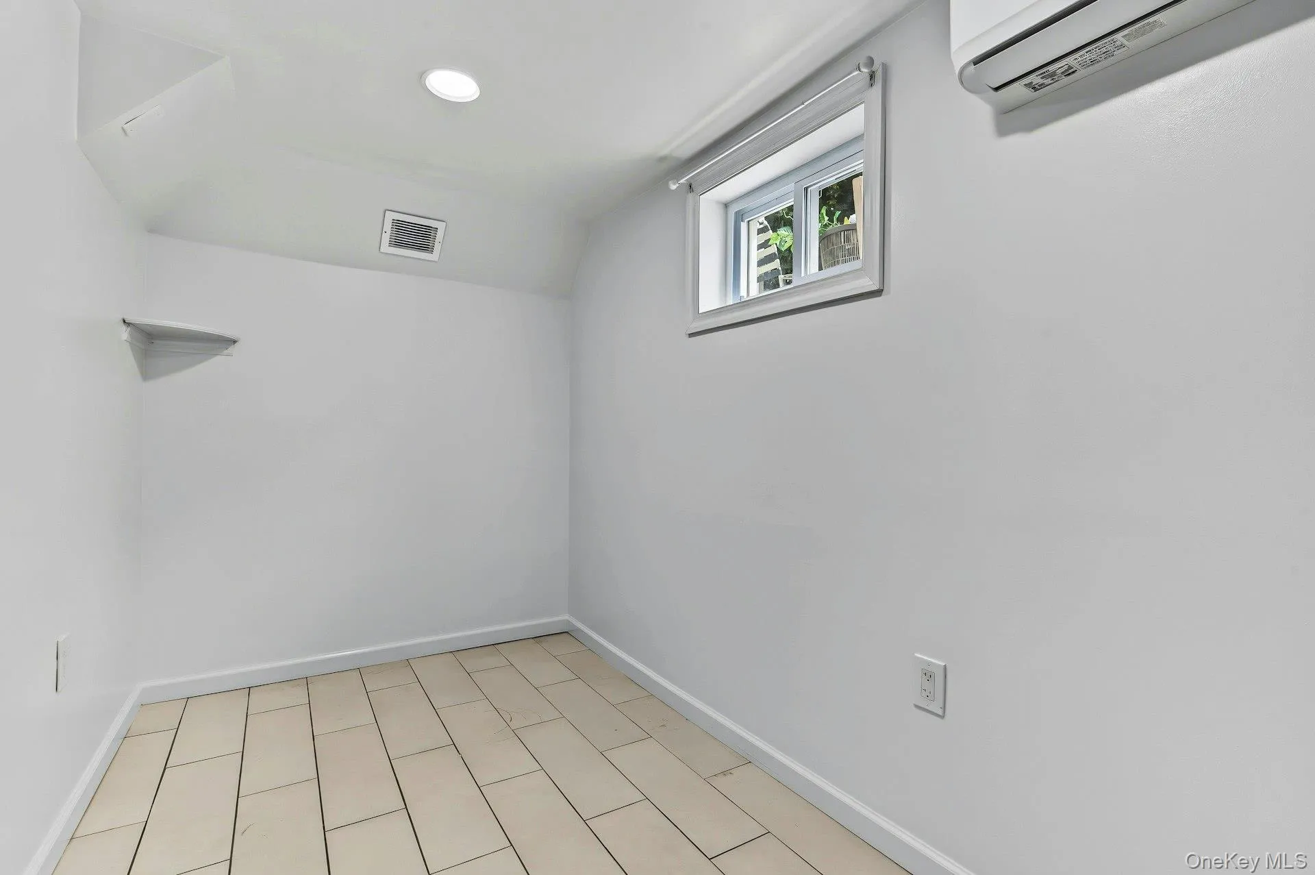 258 Liberty Avenue, Hempstead, NY, 4 Bedrooms Bedrooms, 7 Rooms Rooms,1 BathroomBathrooms,Residential,For Rent,Liberty,0,1054123 258 Liberty Avenue, Hempstead, NY, 4 Bedrooms Bedrooms, 7 Rooms Rooms,1 BathroomBathrooms,Residential,For Rent,Liberty,0,1054123