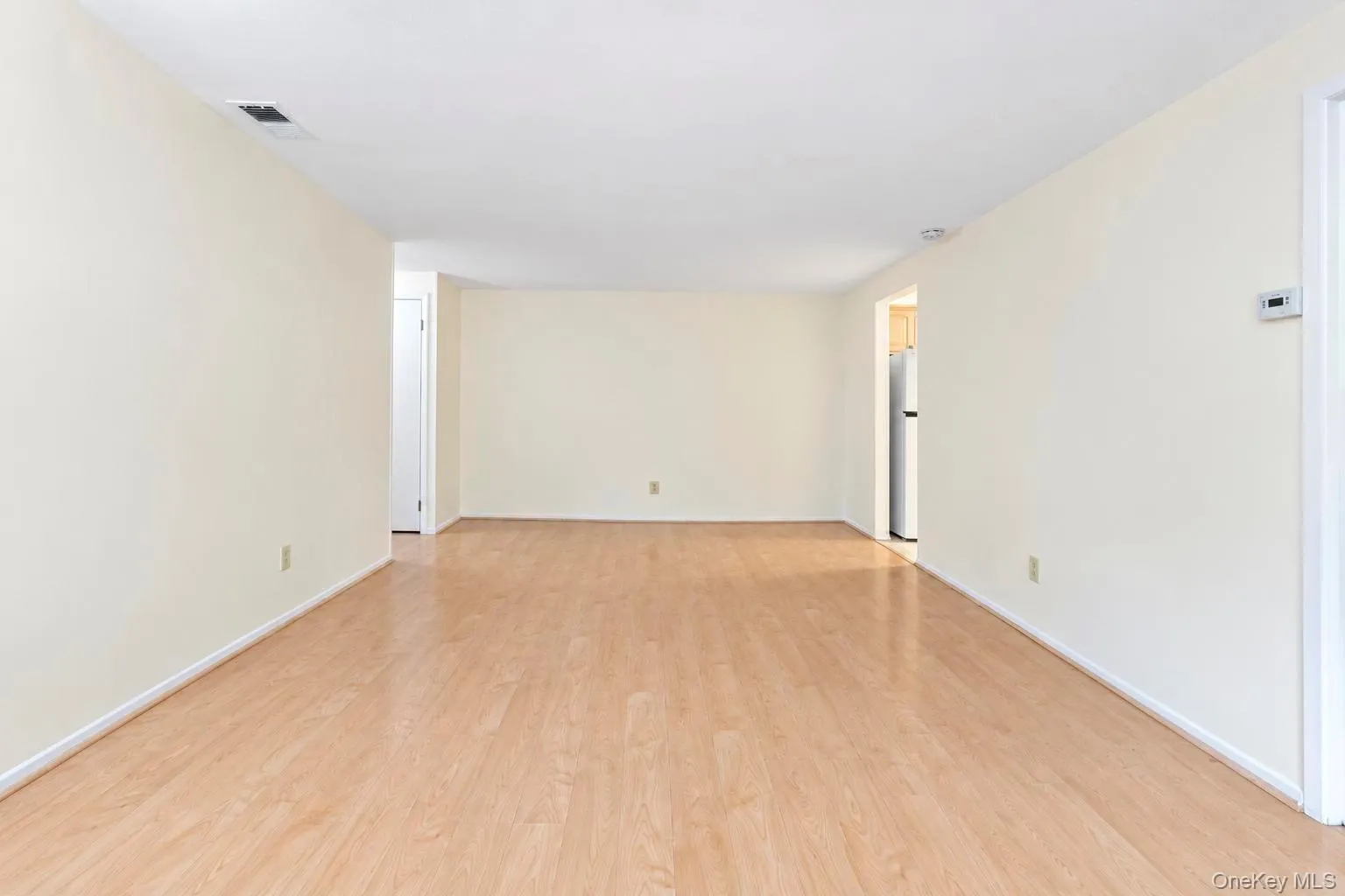 167 Cambridge Drive, Brookhaven, NY, 1 Bedroom Bedrooms, 4 Rooms Rooms,1 BathroomBathrooms,Residential Lease,For Rent,Cambridge,0,1054128 167 Cambridge Drive, Brookhaven, NY, 1 Bedroom Bedrooms, 4 Rooms Rooms,1 BathroomBathrooms,Residential Lease,For Rent,Cambridge,0,1054128