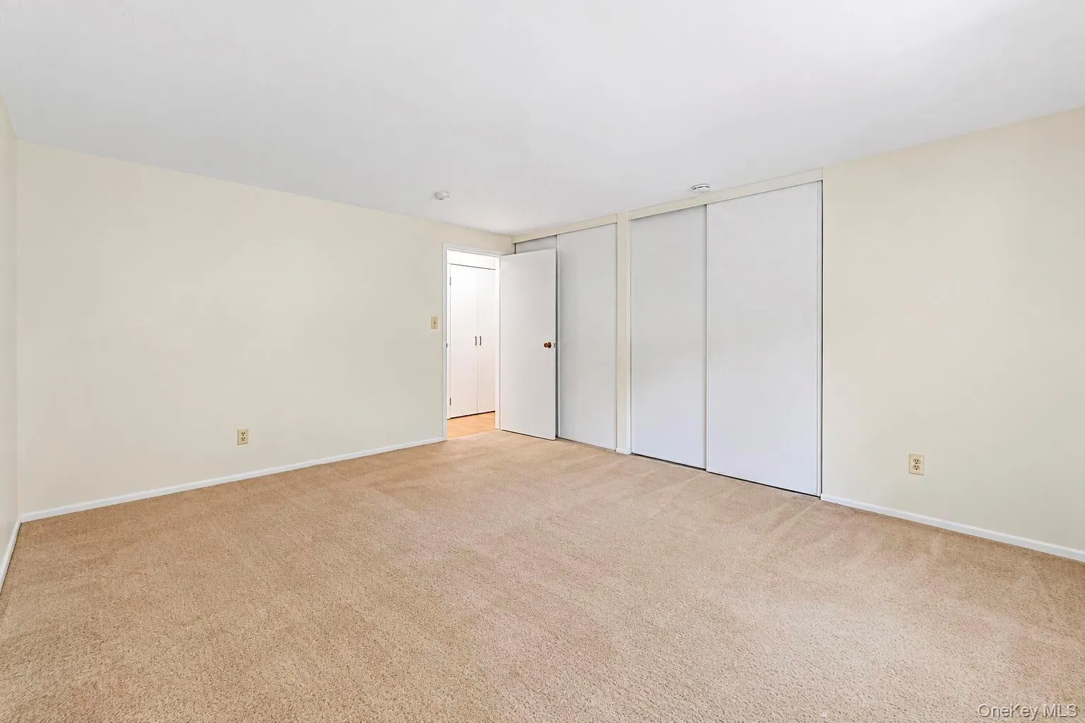 167 Cambridge Drive, Brookhaven, NY, 1 Bedroom Bedrooms, 4 Rooms Rooms,1 BathroomBathrooms,Residential Lease,For Rent,Cambridge,0,1054128 167 Cambridge Drive, Brookhaven, NY, 1 Bedroom Bedrooms, 4 Rooms Rooms,1 BathroomBathrooms,Residential Lease,For Rent,Cambridge,0,1054128