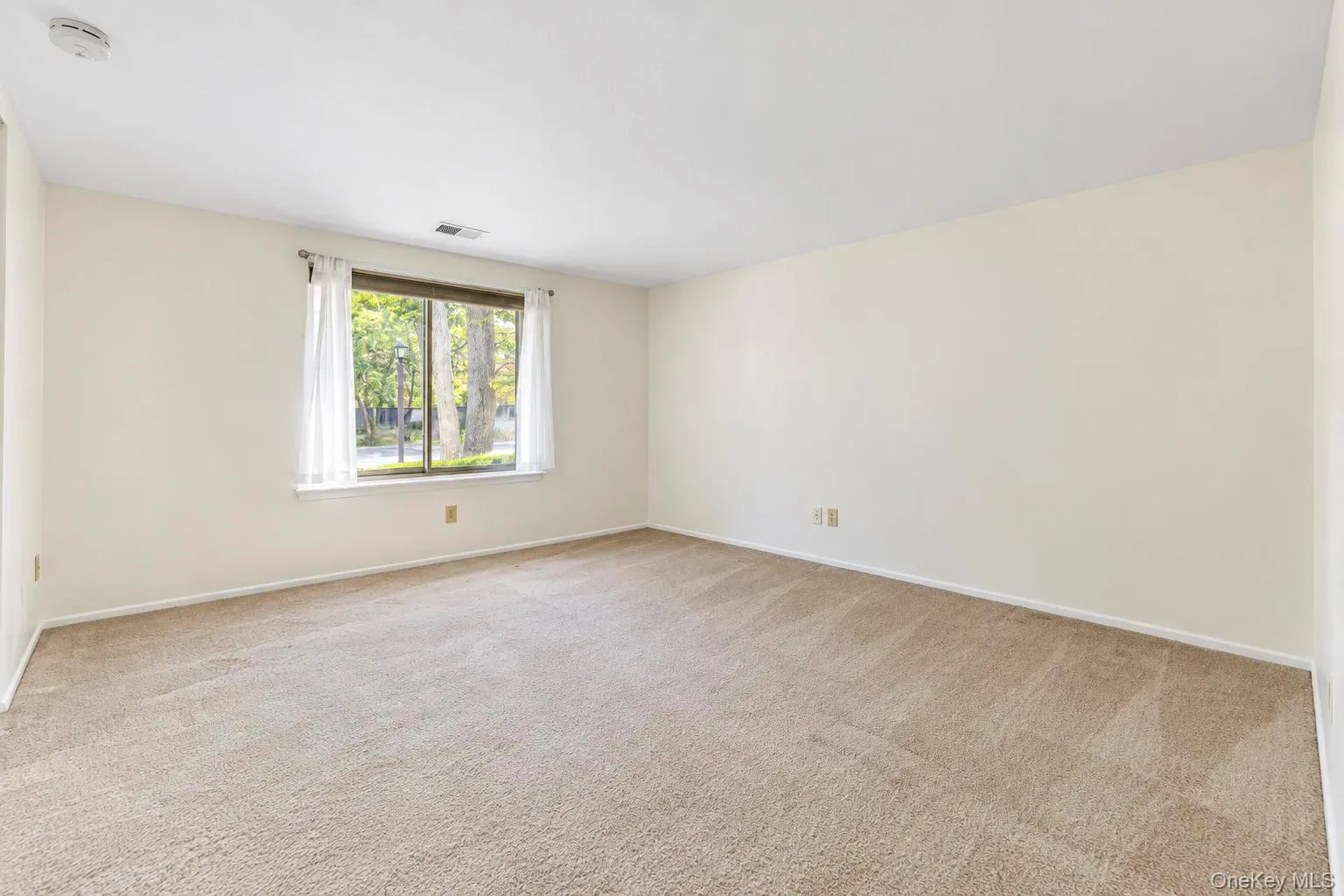 167 Cambridge Drive, Brookhaven, NY, 1 Bedroom Bedrooms, 4 Rooms Rooms,1 BathroomBathrooms,Residential Lease,For Rent,Cambridge,0,1054128 167 Cambridge Drive, Brookhaven, NY, 1 Bedroom Bedrooms, 4 Rooms Rooms,1 BathroomBathrooms,Residential Lease,For Rent,Cambridge,0,1054128