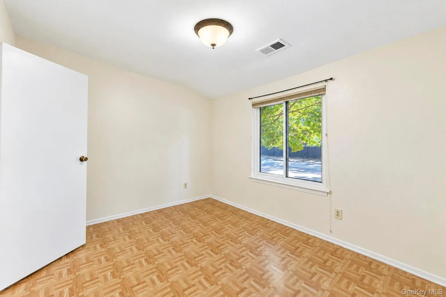 167 Cambridge Drive, Brookhaven, NY, 1 Bedroom Bedrooms, 4 Rooms Rooms,1 BathroomBathrooms,Residential Lease,For Rent,Cambridge,0,1054128 167 Cambridge Drive, Brookhaven, NY, 1 Bedroom Bedrooms, 4 Rooms Rooms,1 BathroomBathrooms,Residential Lease,For Rent,Cambridge,0,1054128