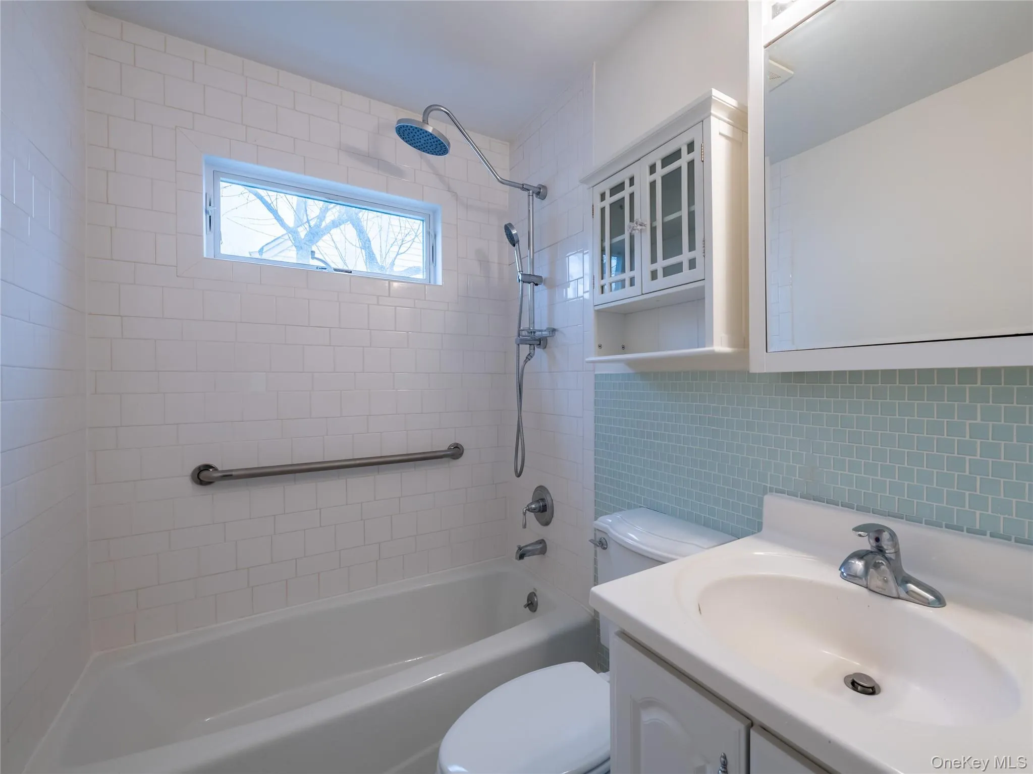 21 Marwood Road, North Hempstead, NY, 2 Bedrooms Bedrooms, 4 Rooms Rooms,2 BathroomsBathrooms,Residential Lease,For Rent,Marwood,0,1054135 21 Marwood Road, North Hempstead, NY, 2 Bedrooms Bedrooms, 4 Rooms Rooms,2 BathroomsBathrooms,Residential Lease,For Rent,Marwood,0,1054135
