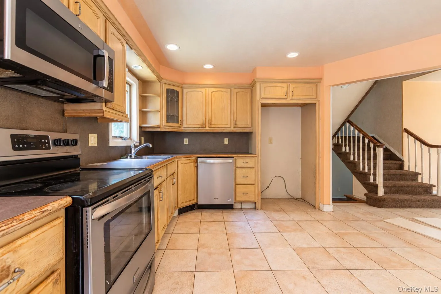 80 Alpine Way, Huntington, NY, 5 Bedrooms Bedrooms, 11 Rooms Rooms,4 BathroomsBathrooms,Residential,For Rent,Alpine,0,1054142 80 Alpine Way, Huntington, NY, 5 Bedrooms Bedrooms, 11 Rooms Rooms,4 BathroomsBathrooms,Residential,For Rent,Alpine,0,1054142