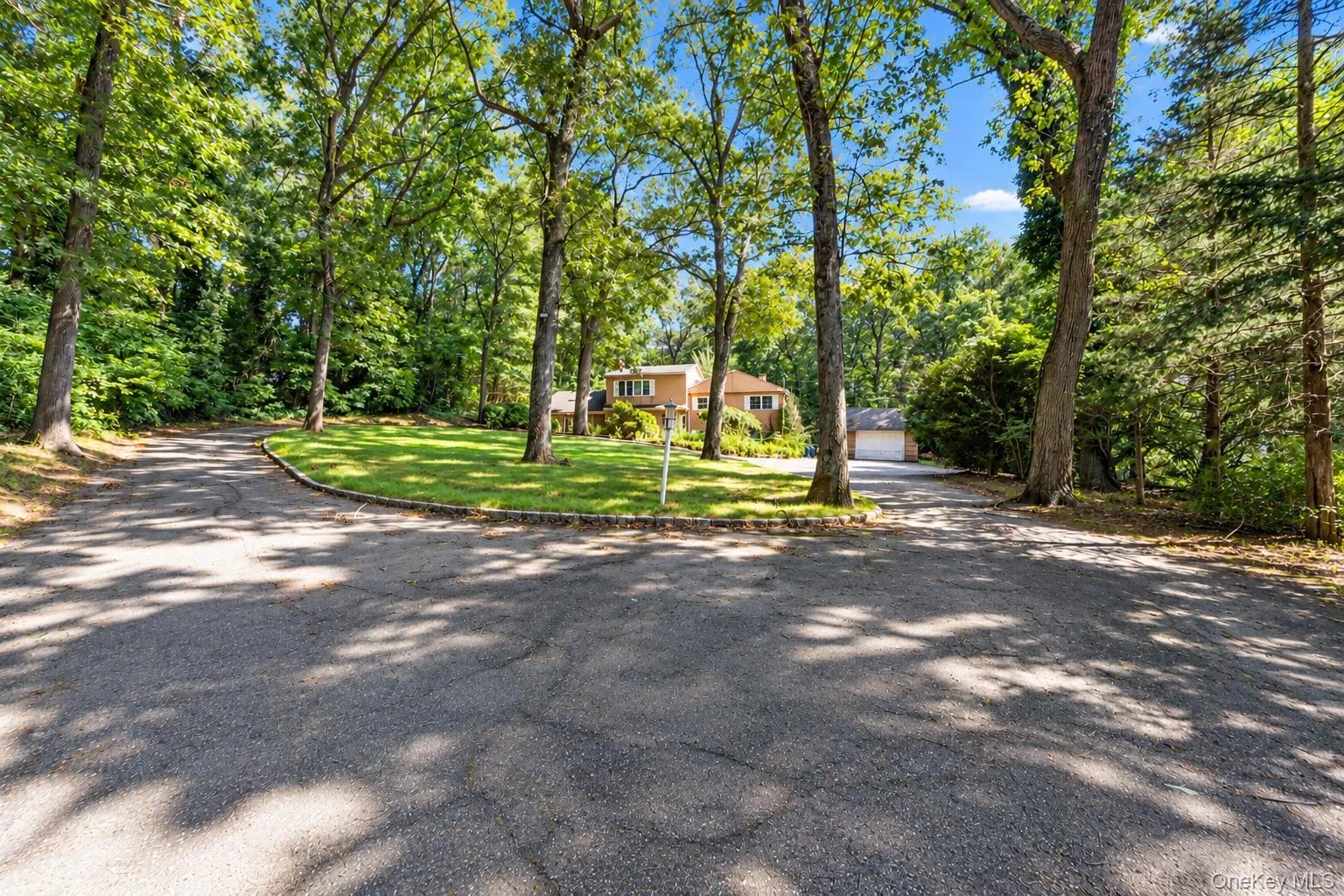 80 Alpine Way, Huntington, NY, 5 Bedrooms Bedrooms, 11 Rooms Rooms,4 BathroomsBathrooms,Residential,For Rent,Alpine,0,1054142 80 Alpine Way, Huntington, NY, 5 Bedrooms Bedrooms, 11 Rooms Rooms,4 BathroomsBathrooms,Residential,For Rent,Alpine,0,1054142
