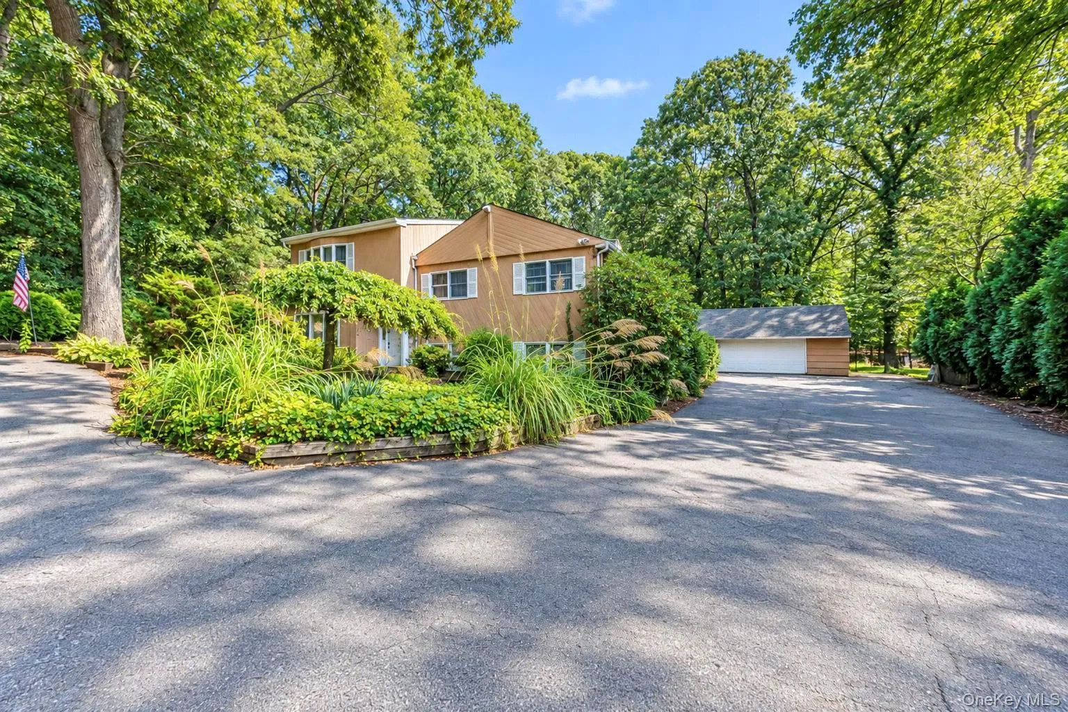 80 Alpine Way, Huntington, NY, 5 Bedrooms Bedrooms, 11 Rooms Rooms,4 BathroomsBathrooms,Residential,For Rent,Alpine,0,1054142 80 Alpine Way, Huntington, NY, 5 Bedrooms Bedrooms, 11 Rooms Rooms,4 BathroomsBathrooms,Residential,For Rent,Alpine,0,1054142