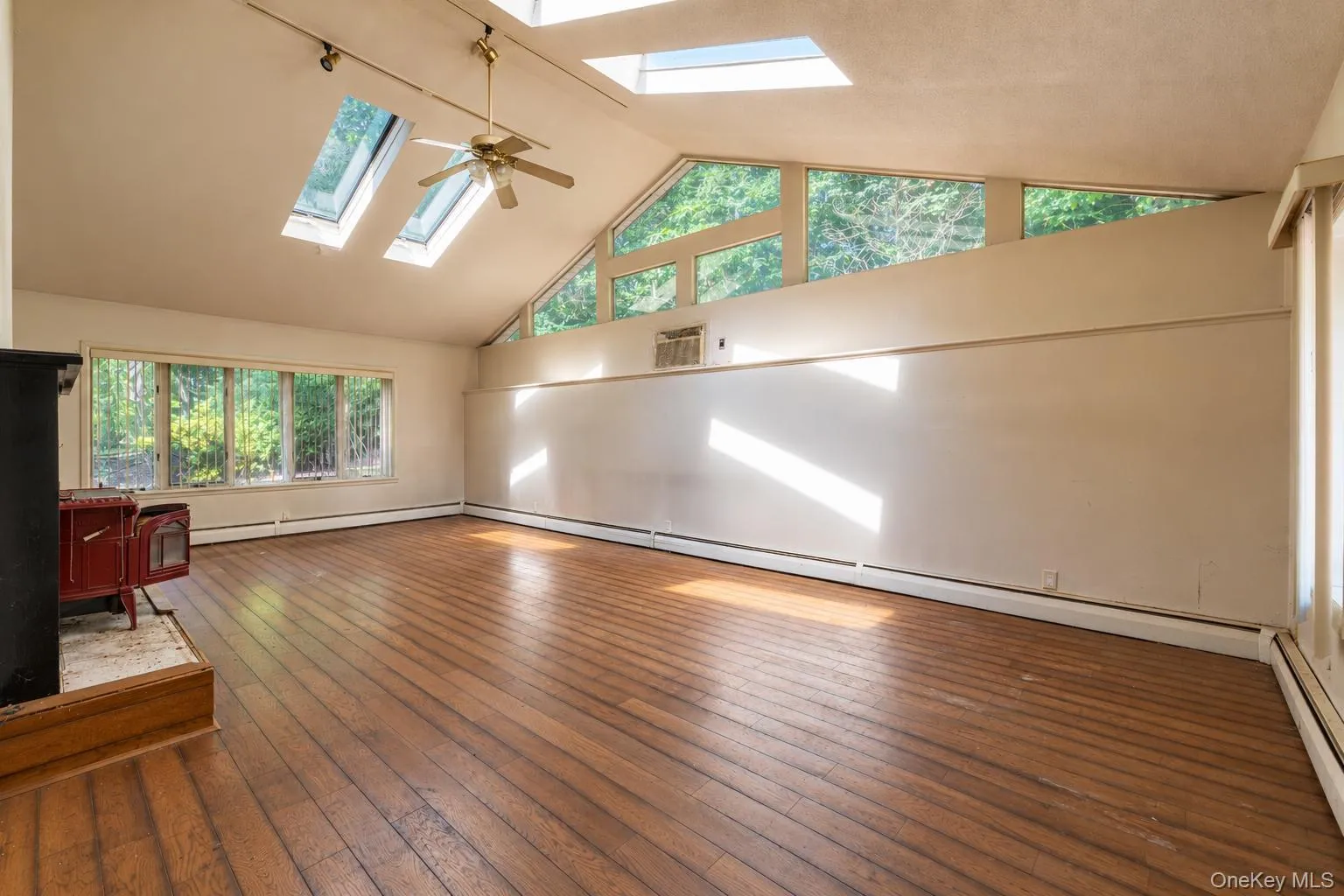80 Alpine Way, Huntington, NY, 5 Bedrooms Bedrooms, 11 Rooms Rooms,4 BathroomsBathrooms,Residential,For Rent,Alpine,0,1054142 80 Alpine Way, Huntington, NY, 5 Bedrooms Bedrooms, 11 Rooms Rooms,4 BathroomsBathrooms,Residential,For Rent,Alpine,0,1054142