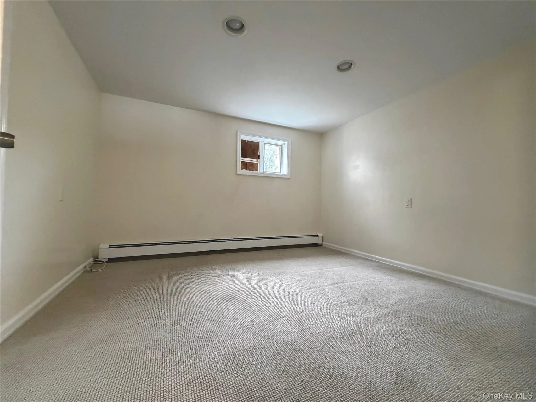 624 Beech Street, Long Beach, NY, 2 Bedrooms Bedrooms, 5 Rooms Rooms,1 BathroomBathrooms,Residential Lease,For Rent,Beech,0,1054144 624 Beech Street, Long Beach, NY, 2 Bedrooms Bedrooms, 5 Rooms Rooms,1 BathroomBathrooms,Residential Lease,For Rent,Beech,0,1054144