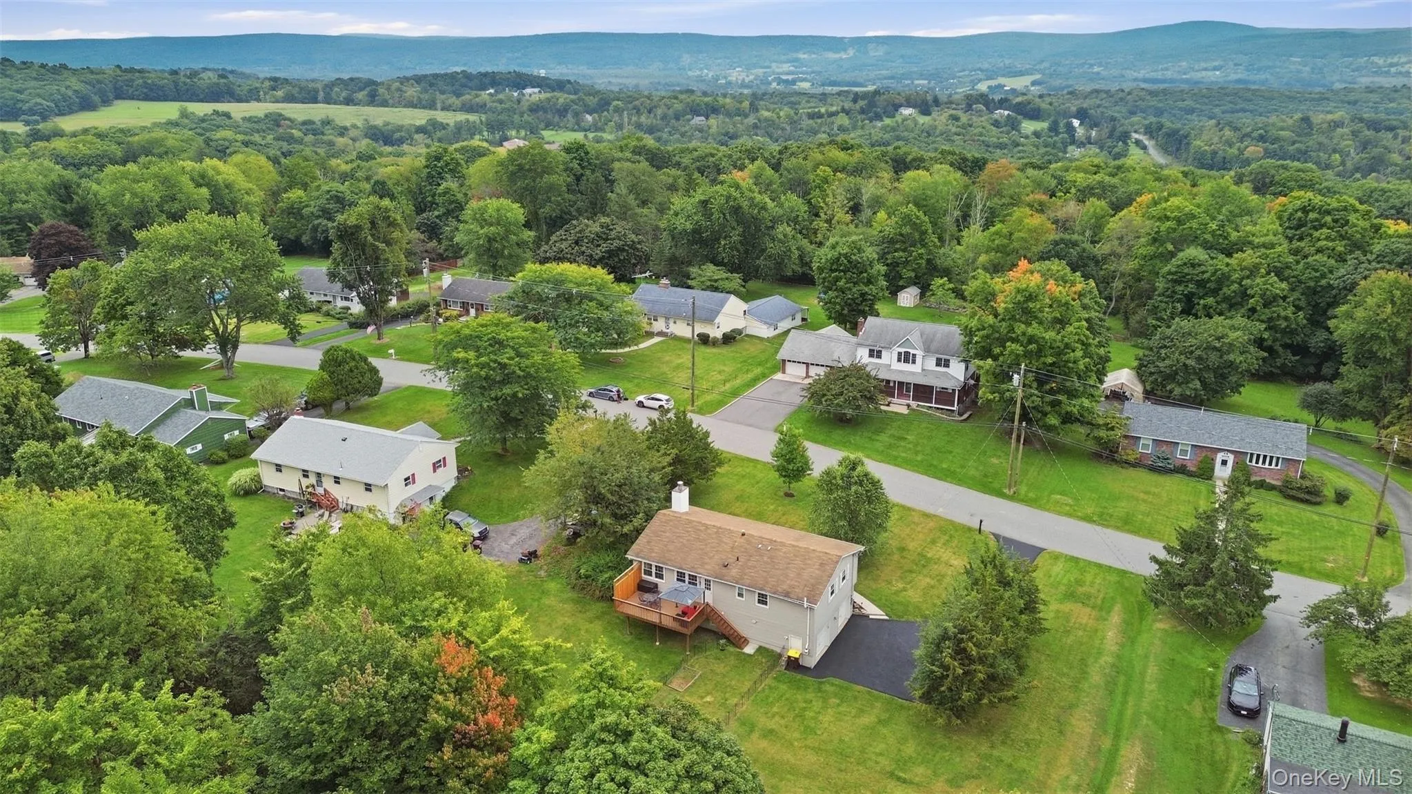 17 High Hill Avenue, Warwick (town), NY, 3 Bedrooms Bedrooms, 8 Rooms Rooms,2 BathroomsBathrooms,Residential,For Rent,High Hill,0,1054146 17 High Hill Avenue, Warwick (town), NY, 3 Bedrooms Bedrooms, 8 Rooms Rooms,2 BathroomsBathrooms,Residential,For Rent,High Hill,0,1054146