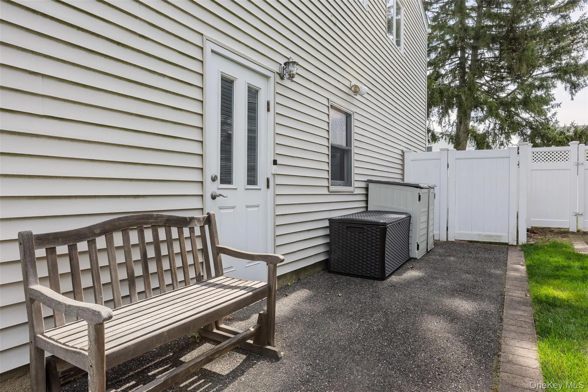 2056 Ellen Drive, Hempstead, NY, 4 Bedrooms Bedrooms, 9 Rooms Rooms,2 BathroomsBathrooms,Residential,For Rent,Ellen,0,1054158 2056 Ellen Drive, Hempstead, NY, 4 Bedrooms Bedrooms, 9 Rooms Rooms,2 BathroomsBathrooms,Residential,For Rent,Ellen,0,1054158