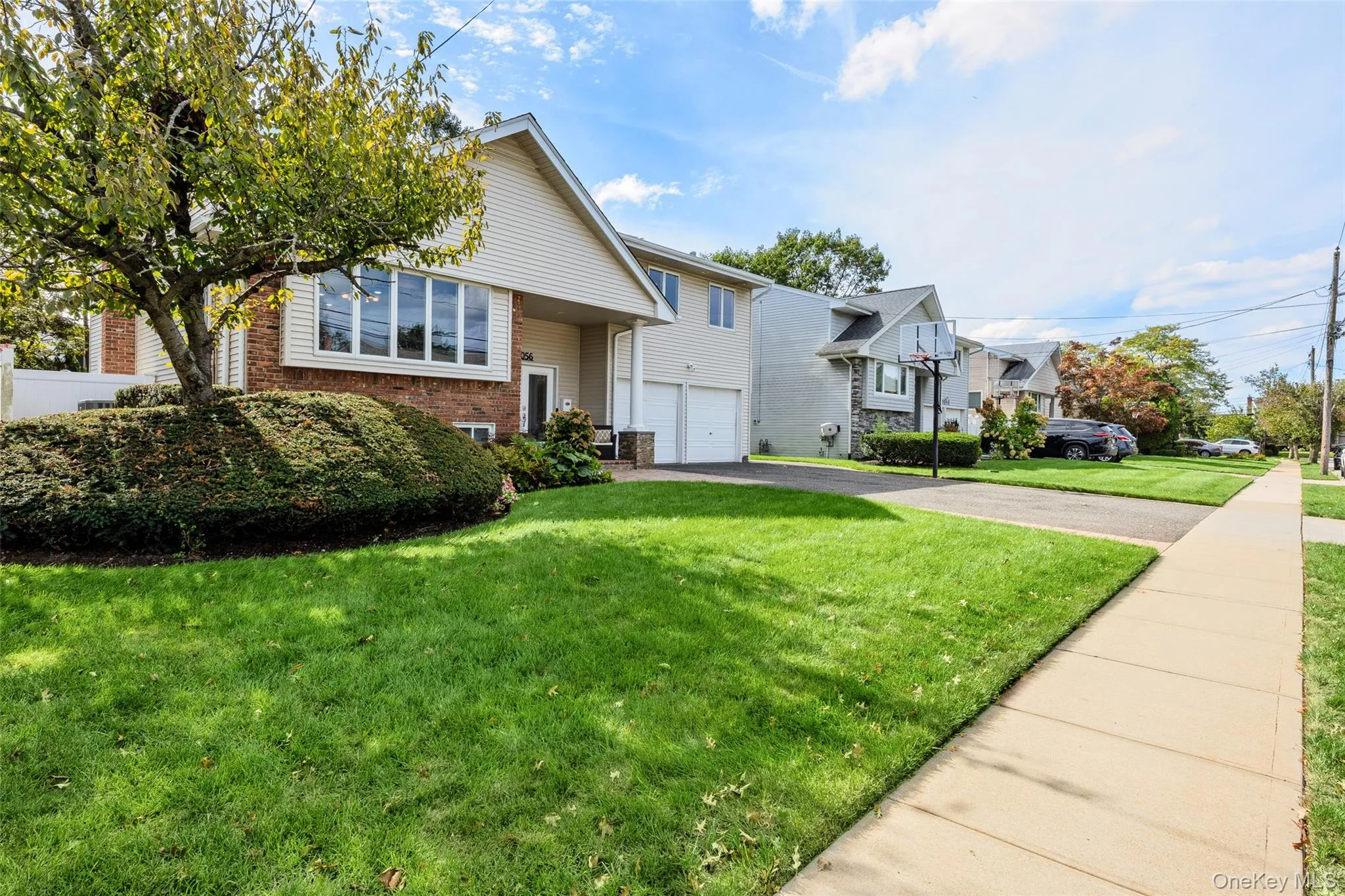 2056 Ellen Drive, Hempstead, NY, 4 Bedrooms Bedrooms, 9 Rooms Rooms,2 BathroomsBathrooms,Residential,For Rent,Ellen,0,1054158 2056 Ellen Drive, Hempstead, NY, 4 Bedrooms Bedrooms, 9 Rooms Rooms,2 BathroomsBathrooms,Residential,For Rent,Ellen,0,1054158