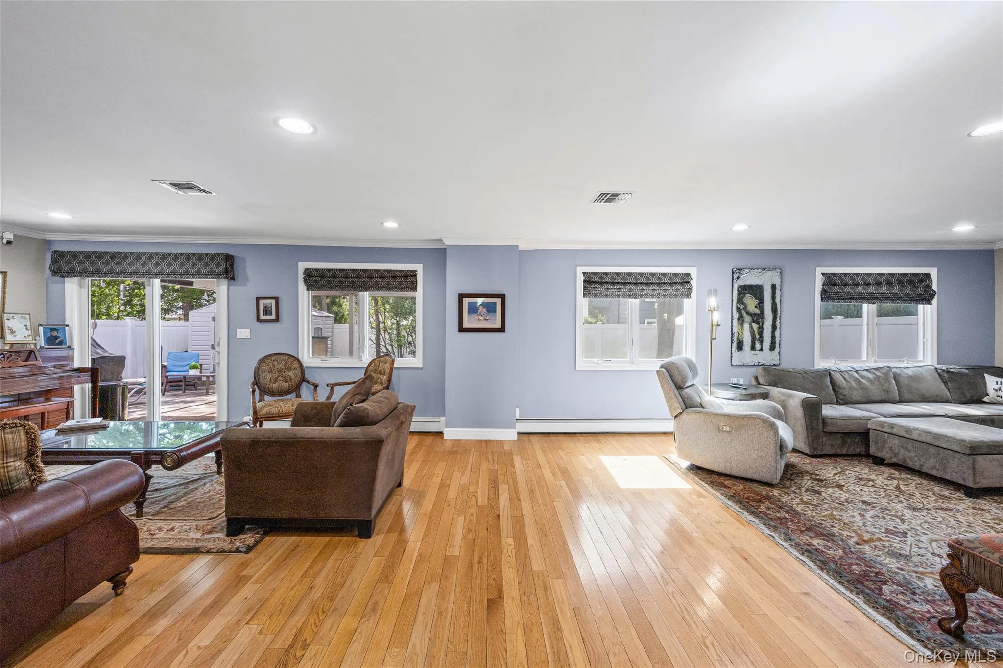 2056 Ellen Drive, Hempstead, NY, 4 Bedrooms Bedrooms, 9 Rooms Rooms,2 BathroomsBathrooms,Residential,For Rent,Ellen,0,1054158 2056 Ellen Drive, Hempstead, NY, 4 Bedrooms Bedrooms, 9 Rooms Rooms,2 BathroomsBathrooms,Residential,For Rent,Ellen,0,1054158