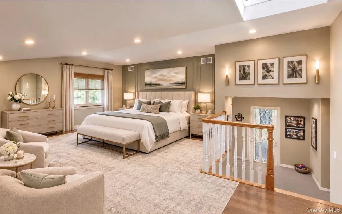 Virtually staged Fabulous option for a large primary suite Virtually staged Fabulous option for a large primary suite