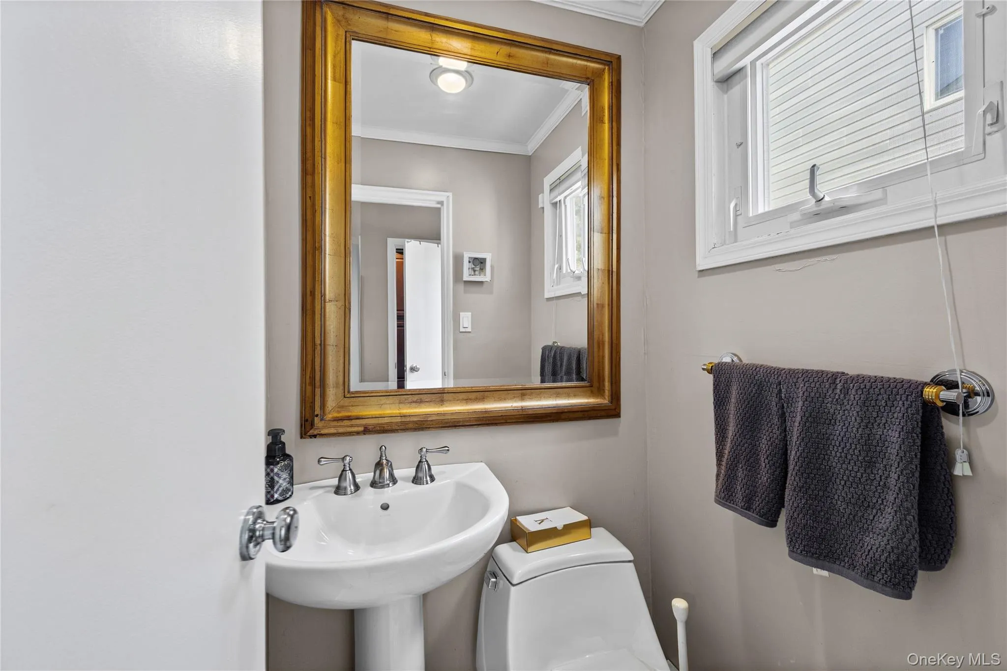 2056 Ellen Drive, Hempstead, NY, 4 Bedrooms Bedrooms, 9 Rooms Rooms,2 BathroomsBathrooms,Residential,For Rent,Ellen,0,1054158 2056 Ellen Drive, Hempstead, NY, 4 Bedrooms Bedrooms, 9 Rooms Rooms,2 BathroomsBathrooms,Residential,For Rent,Ellen,0,1054158