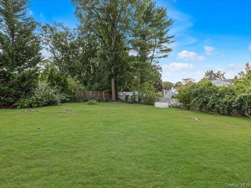 270 Browns Road, Smithtown, NY, 3 Bedrooms Bedrooms, 6 Rooms Rooms,1 BathroomBathrooms,Residential,For Rent,Browns,0,1054159 270 Browns Road, Smithtown, NY, 3 Bedrooms Bedrooms, 6 Rooms Rooms,1 BathroomBathrooms,Residential,For Rent,Browns,0,1054159