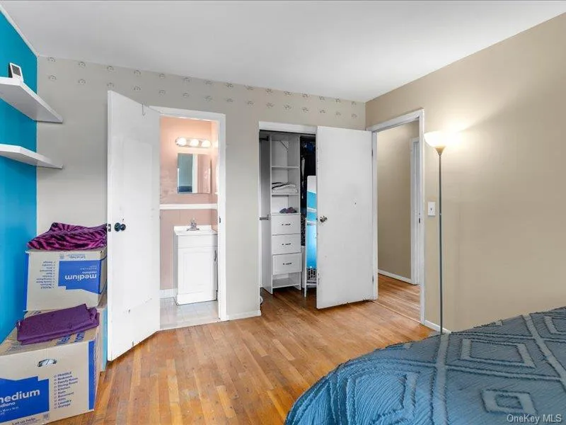 270 Browns Road, Smithtown, NY, 3 Bedrooms Bedrooms, 6 Rooms Rooms,1 BathroomBathrooms,Residential,For Rent,Browns,0,1054159 270 Browns Road, Smithtown, NY, 3 Bedrooms Bedrooms, 6 Rooms Rooms,1 BathroomBathrooms,Residential,For Rent,Browns,0,1054159