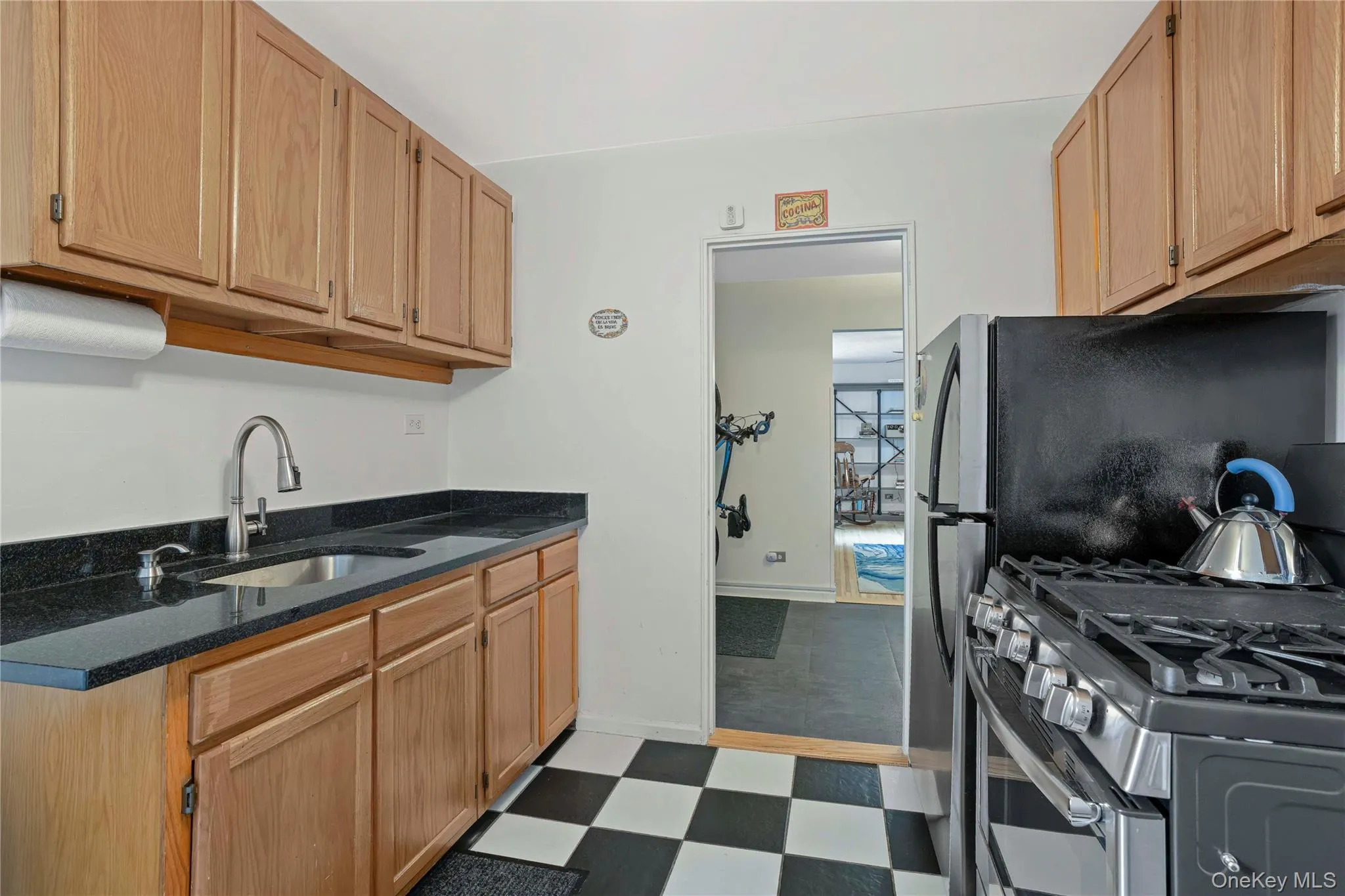 2271 Knapp Street, New York, NY, 2 Bedrooms Bedrooms, 4 Rooms Rooms,1 BathroomBathrooms,Residential,For Rent,Knapp,0,1054160 2271 Knapp Street, New York, NY, 2 Bedrooms Bedrooms, 4 Rooms Rooms,1 BathroomBathrooms,Residential,For Rent,Knapp,0,1054160