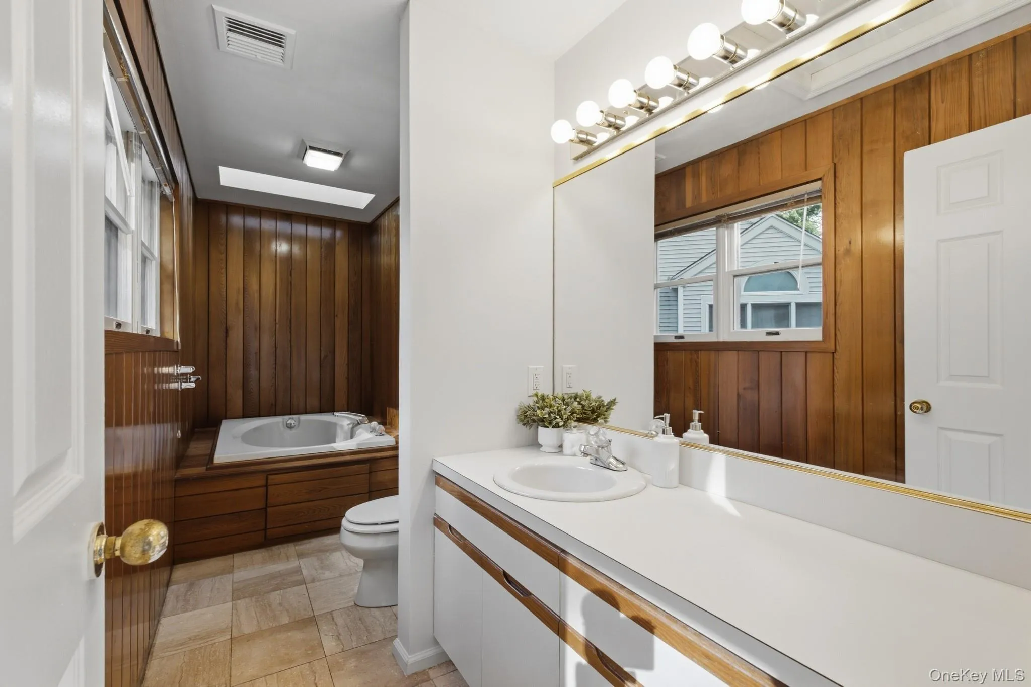 1452 Iroquois Street, Yorktown, NY, 2 Bedrooms Bedrooms, 8 Rooms Rooms,2 BathroomsBathrooms,Residential,For Rent,Iroquois,0,1054173 1452 Iroquois Street, Yorktown, NY, 2 Bedrooms Bedrooms, 8 Rooms Rooms,2 BathroomsBathrooms,Residential,For Rent,Iroquois,0,1054173