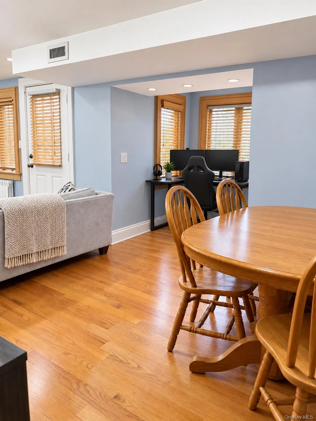 548 Strong Avenue, Babylon, NY, 2 Bedrooms Bedrooms, 4 Rooms Rooms,2 BathroomsBathrooms,Residential Lease,For Rent,Strong,0,1054178 548 Strong Avenue, Babylon, NY, 2 Bedrooms Bedrooms, 4 Rooms Rooms,2 BathroomsBathrooms,Residential Lease,For Rent,Strong,0,1054178
