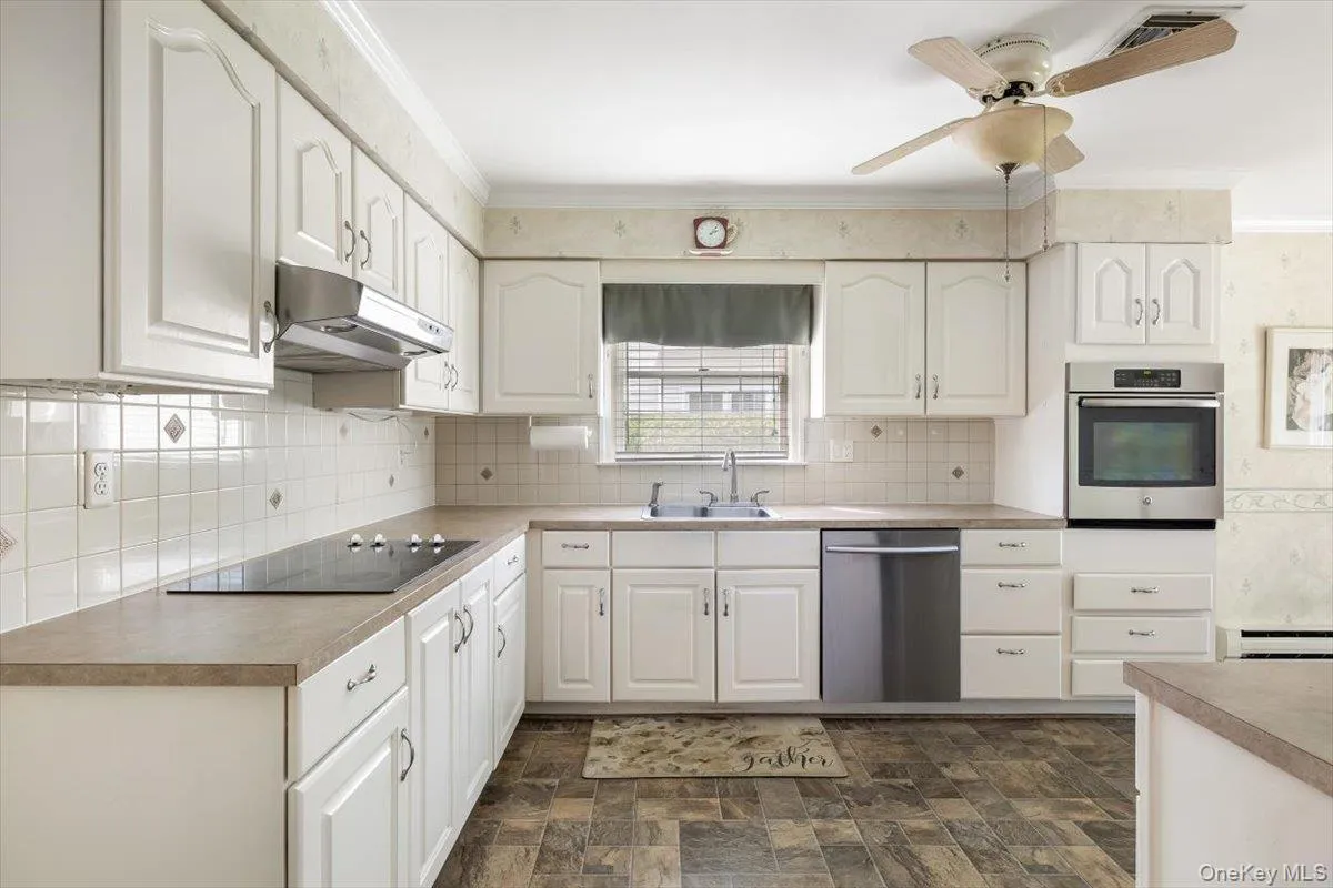 55 Standish Drive, Brookhaven, NY, 2 Bedrooms Bedrooms, 6 Rooms Rooms,2 BathroomsBathrooms,Residential,For Rent,Standish,0,1054180 55 Standish Drive, Brookhaven, NY, 2 Bedrooms Bedrooms, 6 Rooms Rooms,2 BathroomsBathrooms,Residential,For Rent,Standish,0,1054180