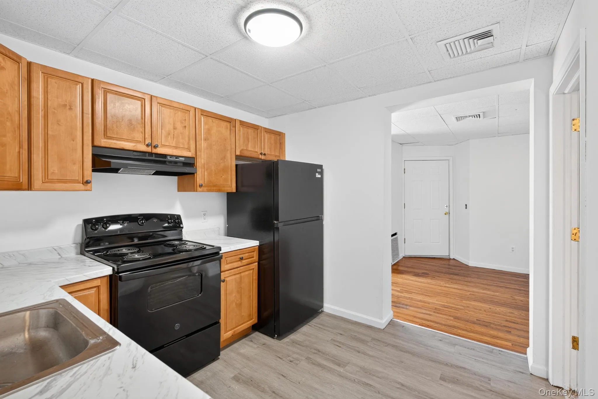 54 Gifford Avenue, Poughkeepsie, NY, 2 Bedrooms Bedrooms, 5 Rooms Rooms,1 BathroomBathrooms,Residential Lease,For Rent,Gifford,0,1054184 54 Gifford Avenue, Poughkeepsie, NY, 2 Bedrooms Bedrooms, 5 Rooms Rooms,1 BathroomBathrooms,Residential Lease,For Rent,Gifford,0,1054184