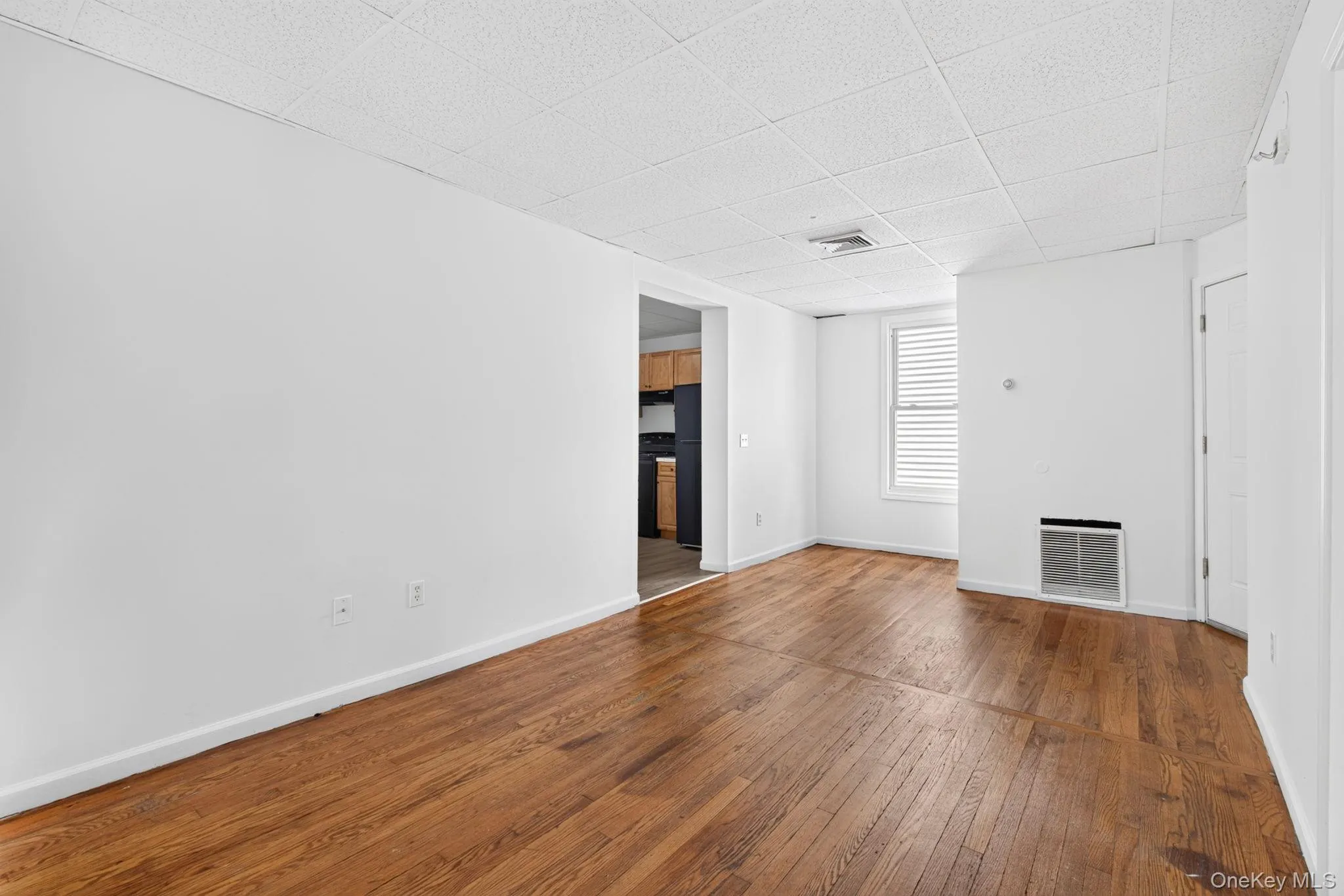 54 Gifford Avenue, Poughkeepsie, NY, 2 Bedrooms Bedrooms, 5 Rooms Rooms,1 BathroomBathrooms,Residential Lease,For Rent,Gifford,0,1054184 54 Gifford Avenue, Poughkeepsie, NY, 2 Bedrooms Bedrooms, 5 Rooms Rooms,1 BathroomBathrooms,Residential Lease,For Rent,Gifford,0,1054184