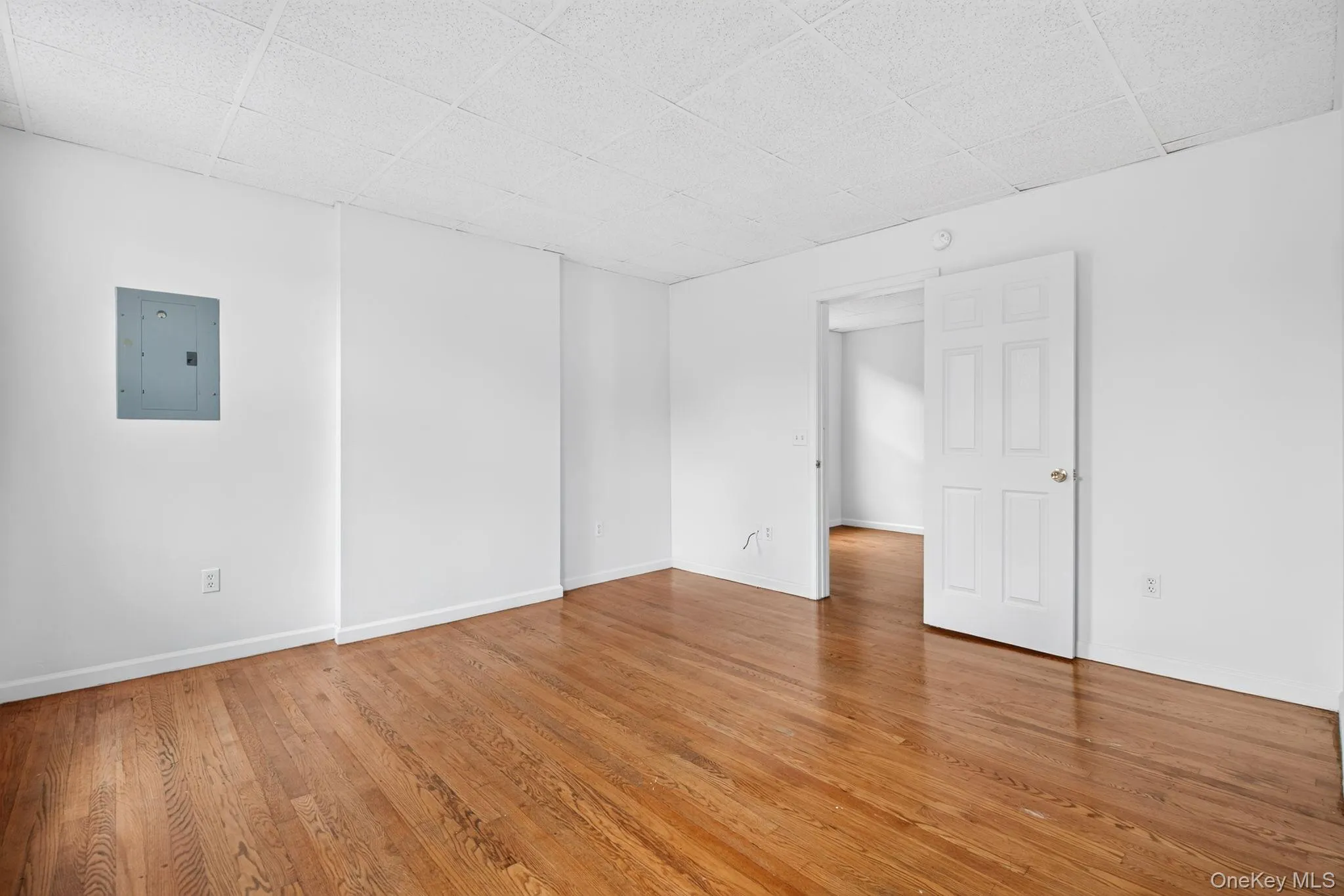 54 Gifford Avenue, Poughkeepsie, NY, 2 Bedrooms Bedrooms, 5 Rooms Rooms,1 BathroomBathrooms,Residential Lease,For Rent,Gifford,0,1054187 54 Gifford Avenue, Poughkeepsie, NY, 2 Bedrooms Bedrooms, 5 Rooms Rooms,1 BathroomBathrooms,Residential Lease,For Rent,Gifford,0,1054187