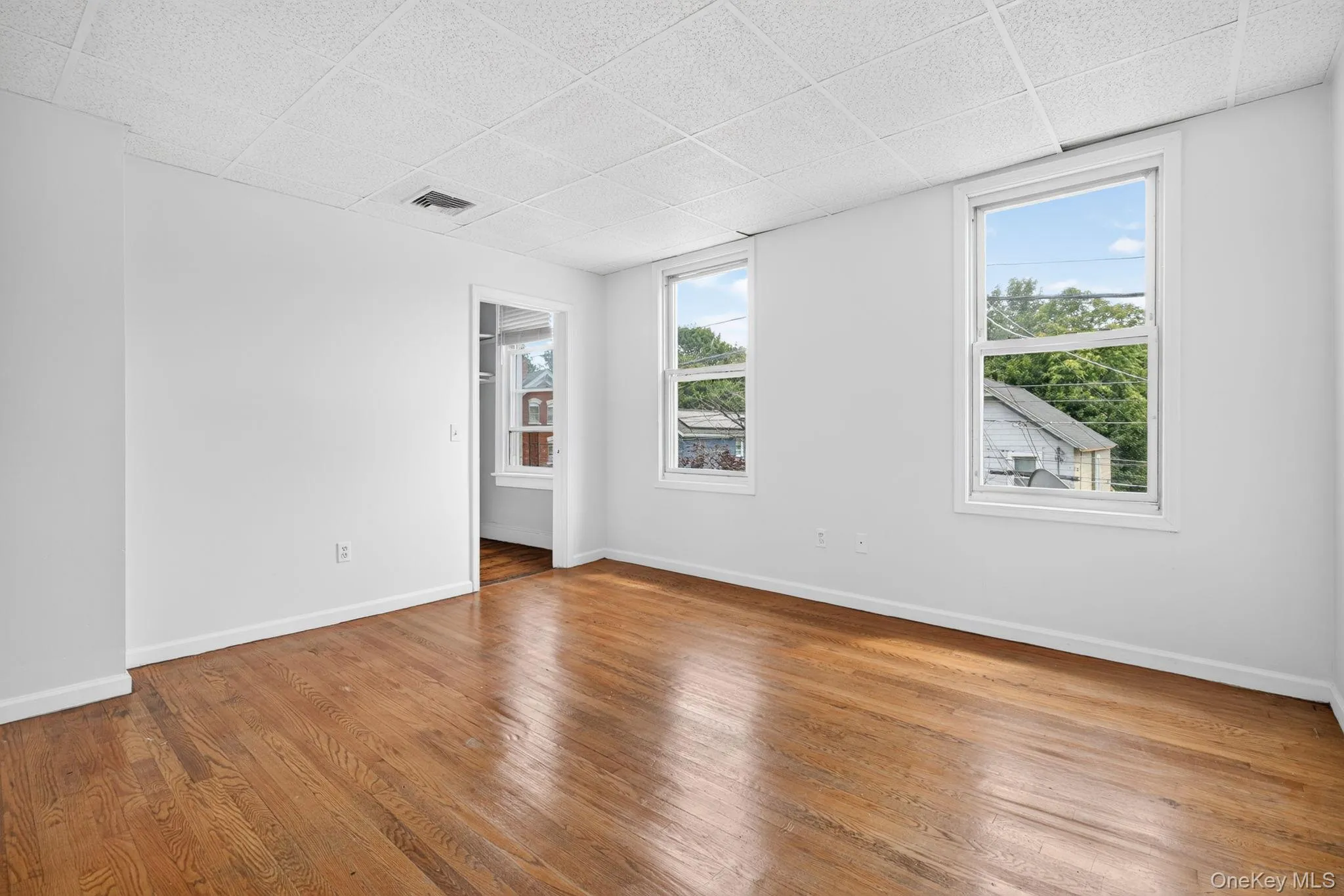 54 Gifford Avenue, Poughkeepsie, NY, 2 Bedrooms Bedrooms, 5 Rooms Rooms,1 BathroomBathrooms,Residential Lease,For Rent,Gifford,0,1054187 54 Gifford Avenue, Poughkeepsie, NY, 2 Bedrooms Bedrooms, 5 Rooms Rooms,1 BathroomBathrooms,Residential Lease,For Rent,Gifford,0,1054187