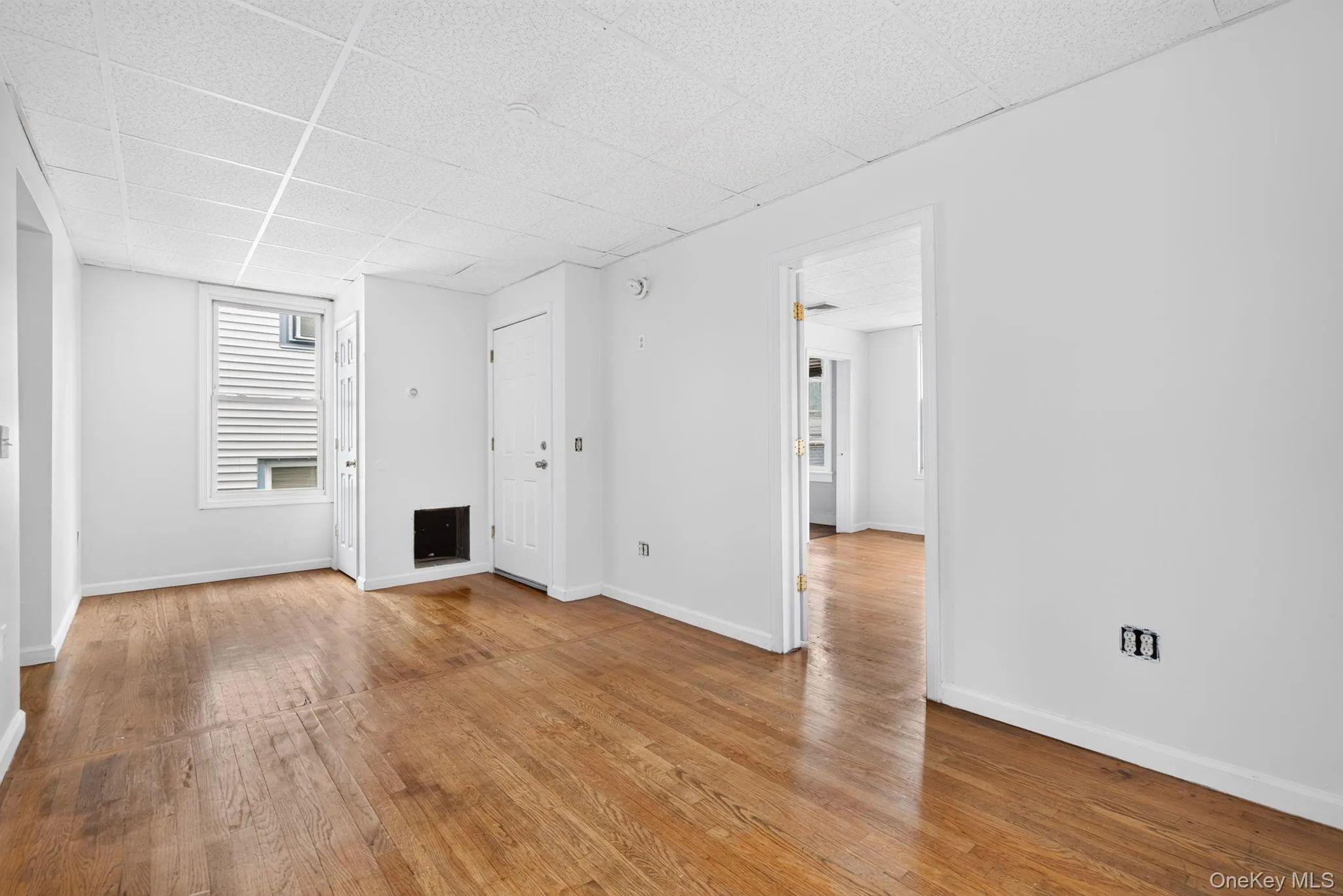 54 Gifford Avenue, Poughkeepsie, NY, 2 Bedrooms Bedrooms, 5 Rooms Rooms,1 BathroomBathrooms,Residential Lease,For Rent,Gifford,0,1054187 54 Gifford Avenue, Poughkeepsie, NY, 2 Bedrooms Bedrooms, 5 Rooms Rooms,1 BathroomBathrooms,Residential Lease,For Rent,Gifford,0,1054187