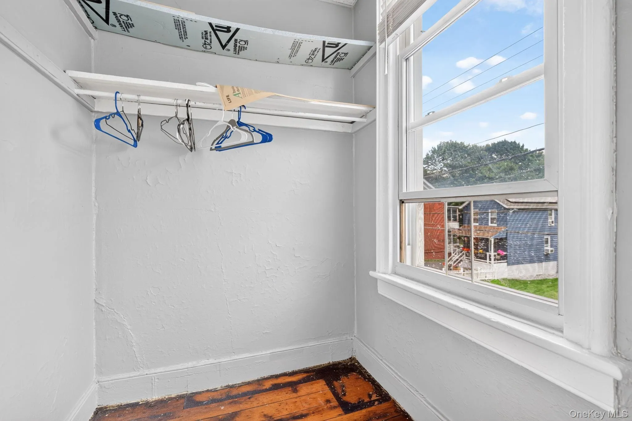 54 Gifford Avenue, Poughkeepsie, NY, 2 Bedrooms Bedrooms, 5 Rooms Rooms,1 BathroomBathrooms,Residential Lease,For Rent,Gifford,0,1054187 54 Gifford Avenue, Poughkeepsie, NY, 2 Bedrooms Bedrooms, 5 Rooms Rooms,1 BathroomBathrooms,Residential Lease,For Rent,Gifford,0,1054187