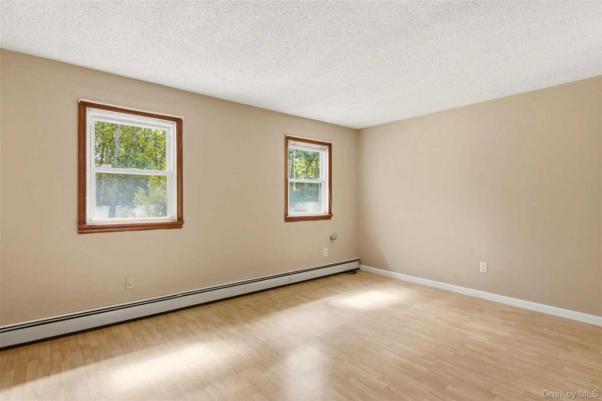 1726 Wad Riv Mnrvl Road, Riverhead, NY, 3 Bedrooms Bedrooms, 6 Rooms Rooms,1 BathroomBathrooms,Residential,For Rent,Wad Riv Mnrvl,0,1054190 1726 Wad Riv Mnrvl Road, Riverhead, NY, 3 Bedrooms Bedrooms, 6 Rooms Rooms,1 BathroomBathrooms,Residential,For Rent,Wad Riv Mnrvl,0,1054190