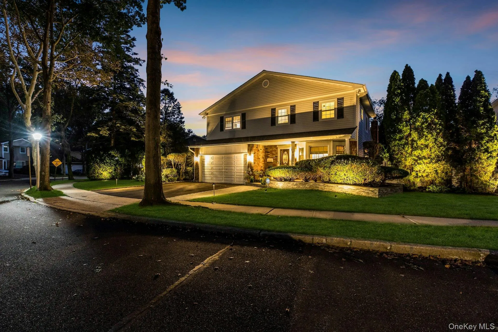 128 Soundview Drive, North Hempstead, NY, 4 Bedrooms Bedrooms, 9 Rooms Rooms,2 BathroomsBathrooms,Residential,For Rent,Soundview,0,1054195 128 Soundview Drive, North Hempstead, NY, 4 Bedrooms Bedrooms, 9 Rooms Rooms,2 BathroomsBathrooms,Residential,For Rent,Soundview,0,1054195