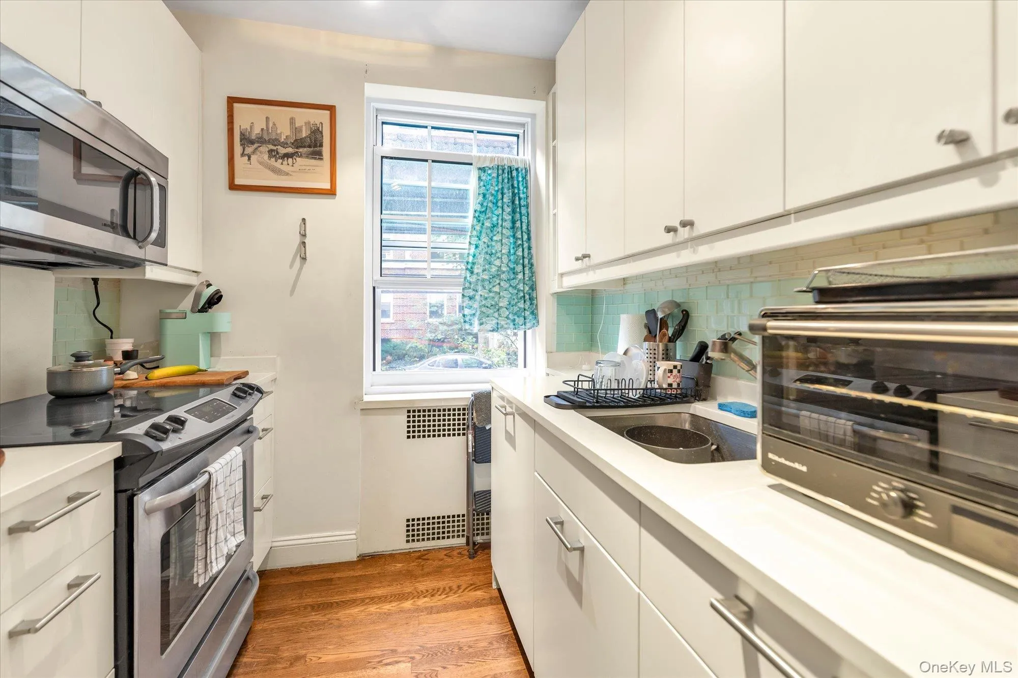 3525 77th Street, New York, NY, 2 Rooms Rooms,1 BathroomBathrooms,Residential,For Rent,77th,0,1054202 3525 77th Street, New York, NY, 2 Rooms Rooms,1 BathroomBathrooms,Residential,For Rent,77th,0,1054202