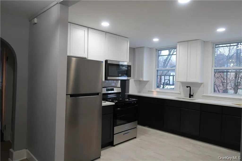716 Homestead Avenue, Montgomery, NY, 3 Bedroom Bedrooms, 6 Room Rooms,1 BathroomBathrooms,Residential Lease,For Rent,Homestead,0,1054206 716 Homestead Avenue, Montgomery, NY, 3 Bedroom Bedrooms, 6 Room Rooms,1 BathroomBathrooms,Residential Lease,For Rent,Homestead,0,1054206