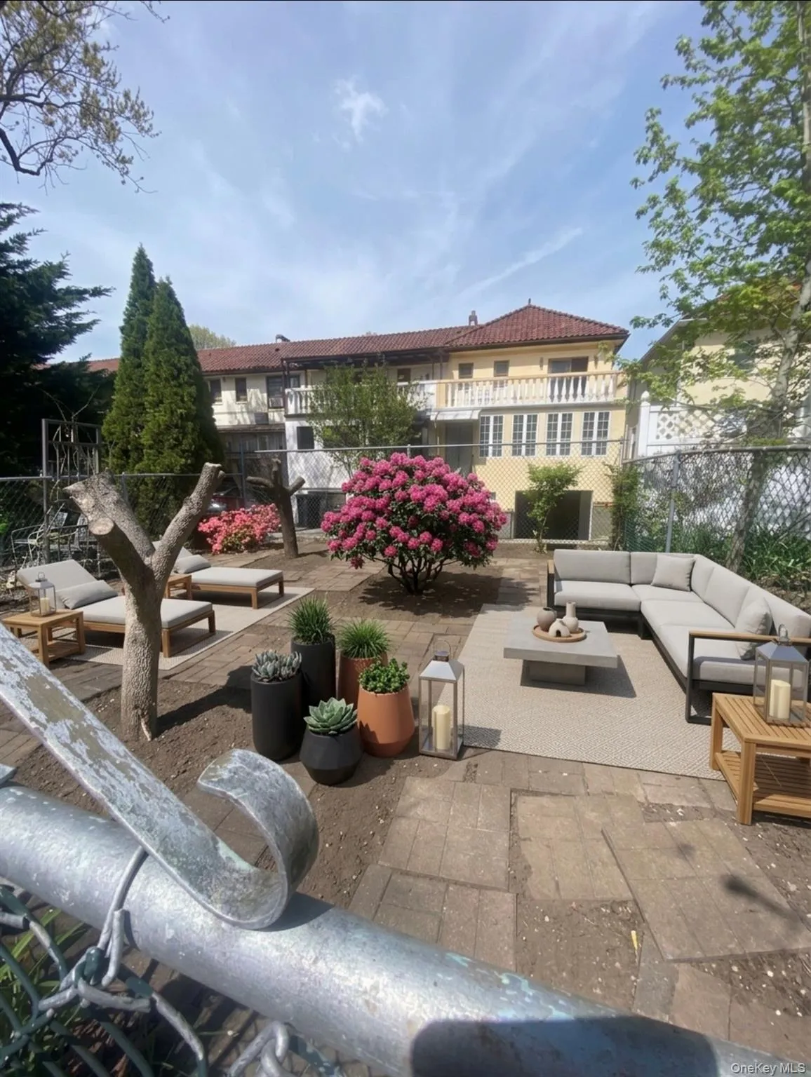 Garden/Backyard VirtuallyStaged Garden/Backyard VirtuallyStaged