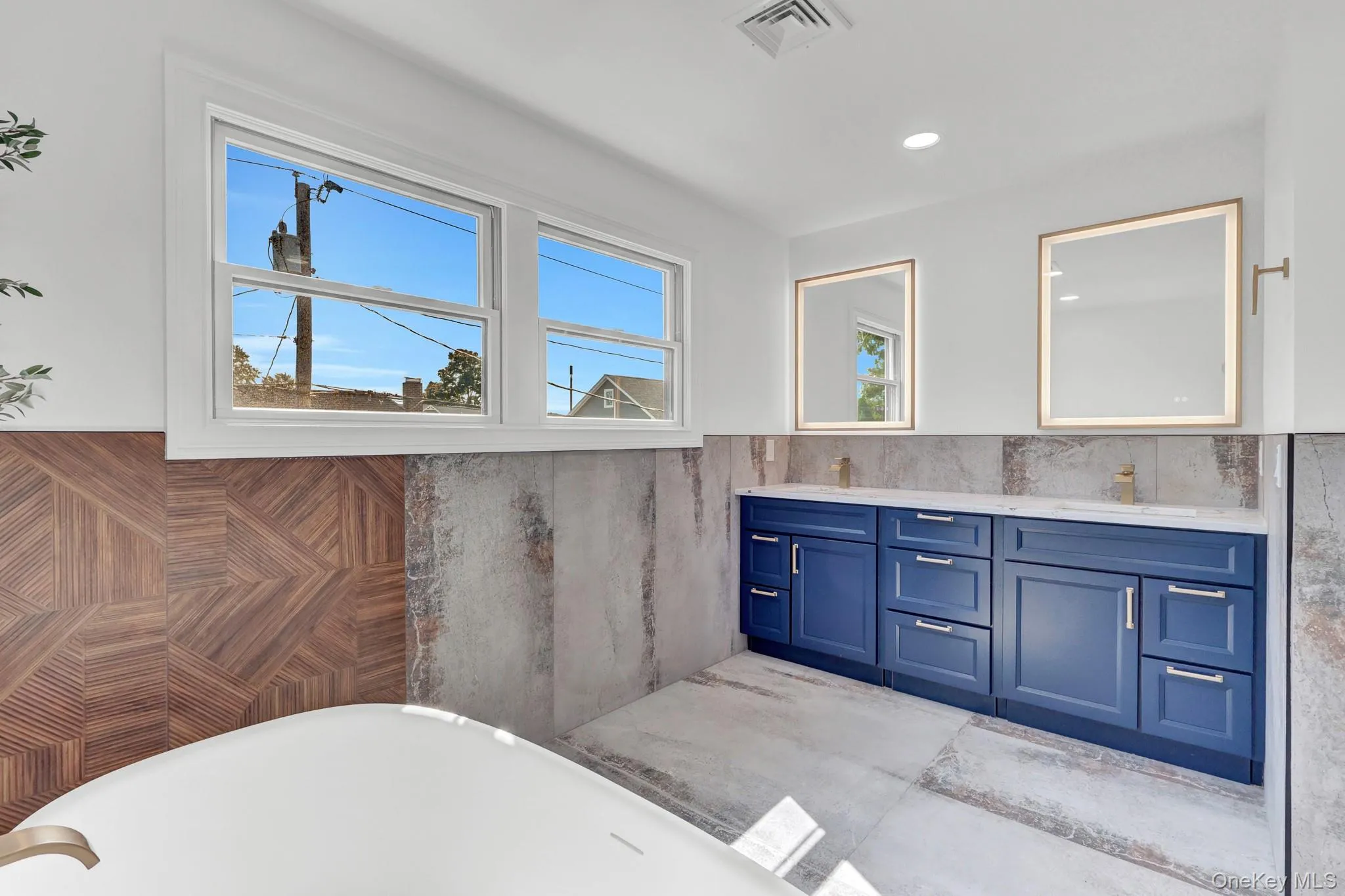 129 Tardy Lane, Hempstead, NY, 5 Bedrooms Bedrooms, 5 Rooms Rooms,4 BathroomsBathrooms,Residential,For Rent,Tardy,0,1054210 129 Tardy Lane, Hempstead, NY, 5 Bedrooms Bedrooms, 5 Rooms Rooms,4 BathroomsBathrooms,Residential,For Rent,Tardy,0,1054210