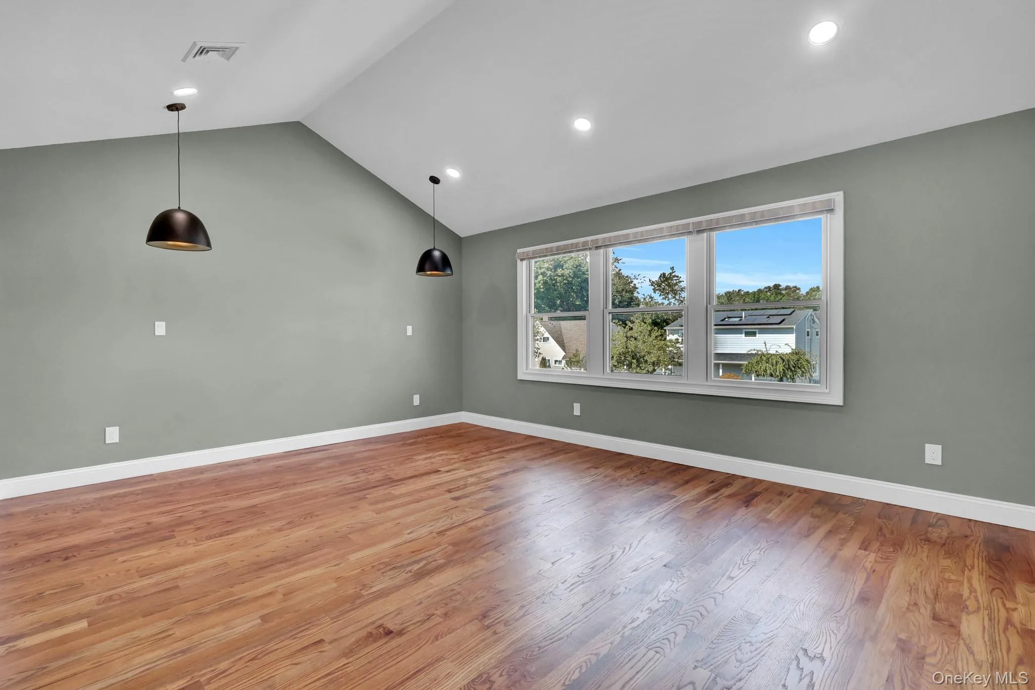 129 Tardy Lane, Hempstead, NY, 5 Bedrooms Bedrooms, 5 Rooms Rooms,4 BathroomsBathrooms,Residential,For Rent,Tardy,0,1054210 129 Tardy Lane, Hempstead, NY, 5 Bedrooms Bedrooms, 5 Rooms Rooms,4 BathroomsBathrooms,Residential,For Rent,Tardy,0,1054210